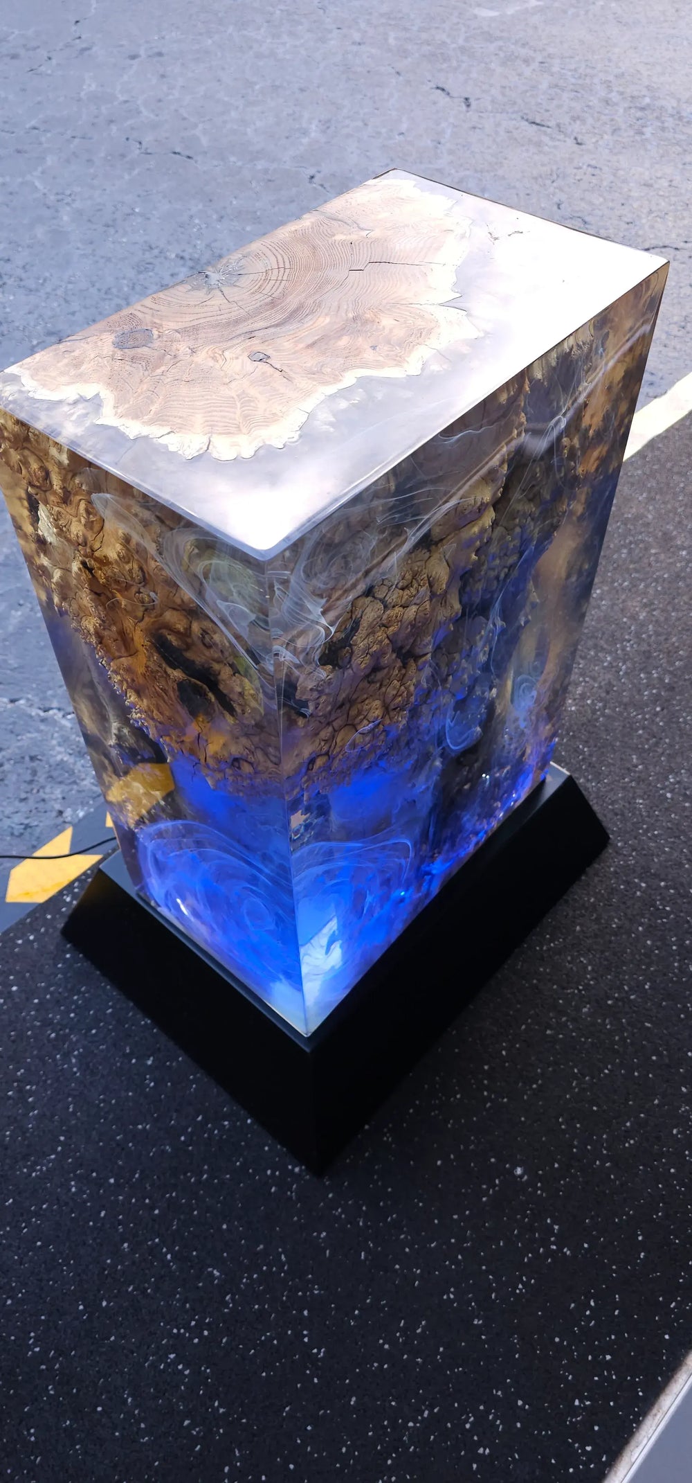 Arditi Collection® - AURA OCEAN CUBE LAMP