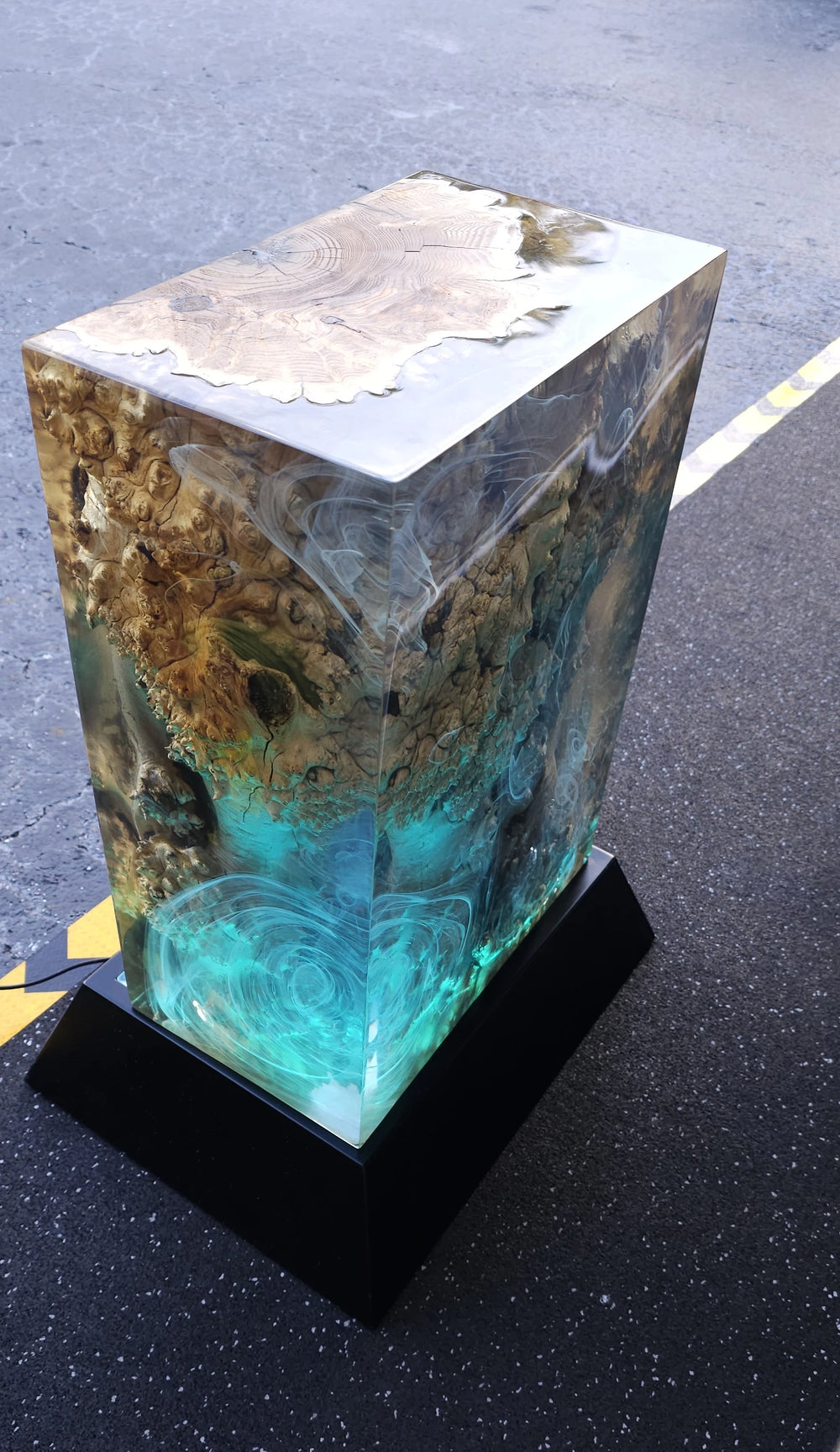 Arditi Collection® - AURA OCEAN CUBE LAMP