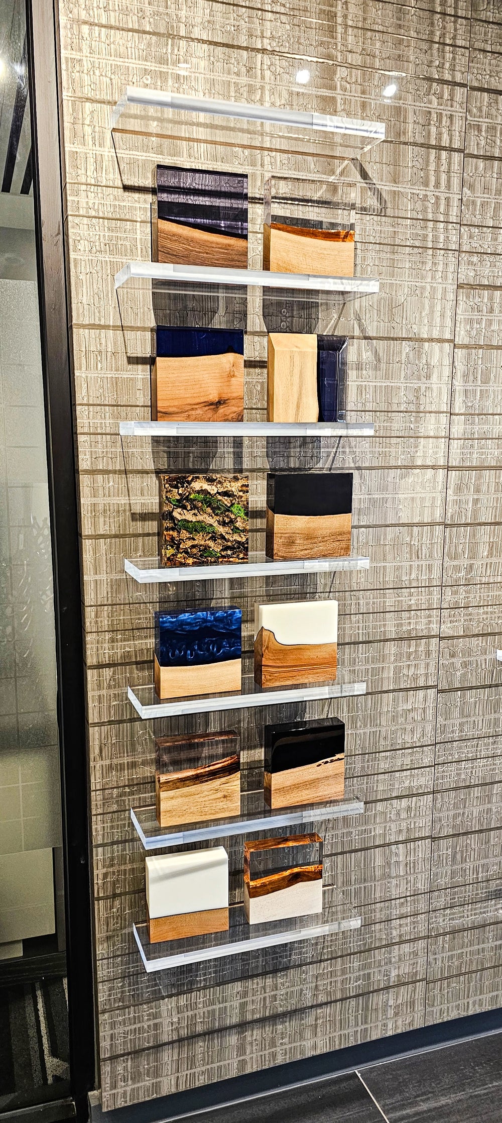 Arditi Collection® - WOOD AND RESIN SAMPLES
