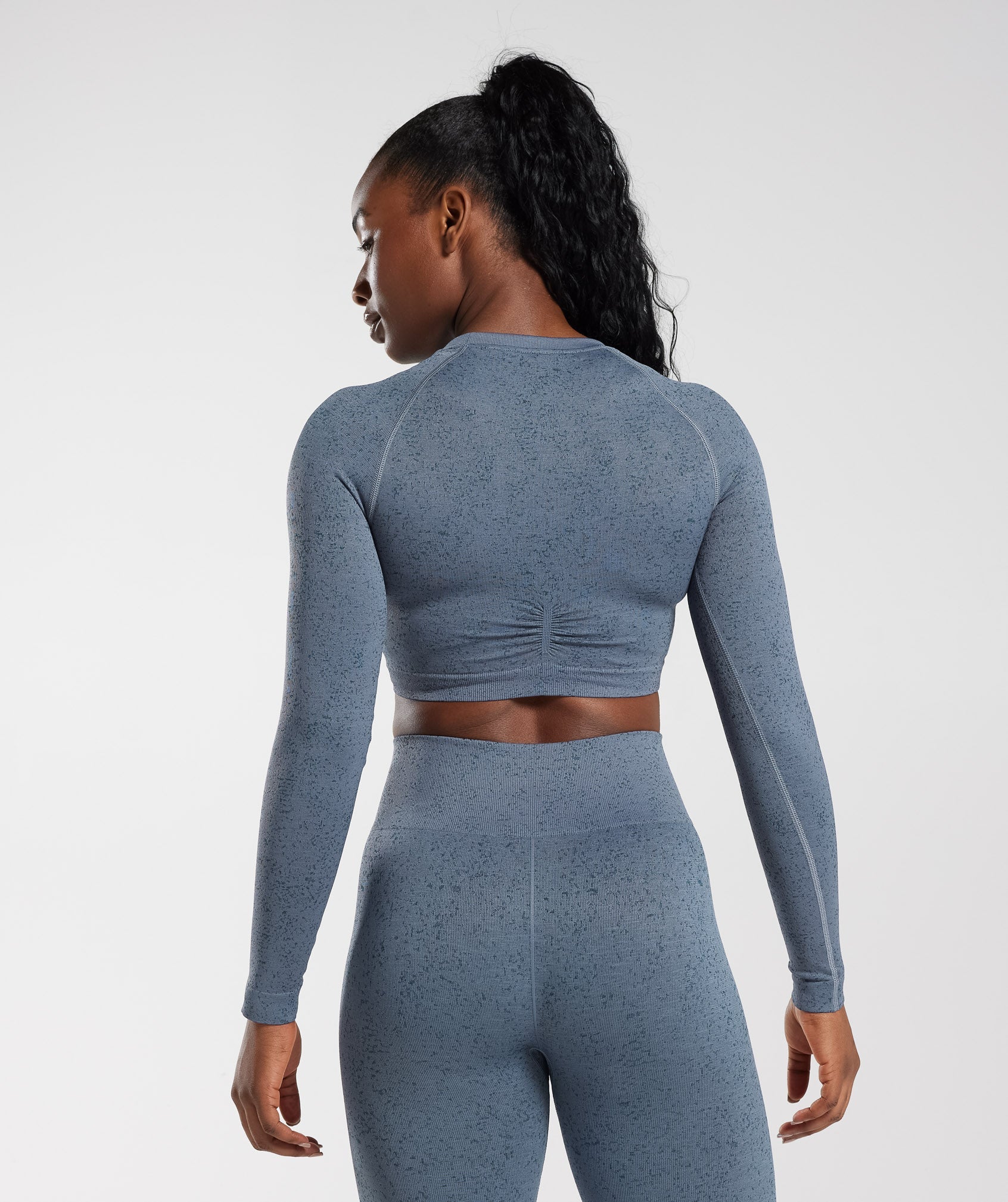 GYMSHARK Women´s Adapt Fleck Seamless LS Crop Top Colour: Light Brown  (Mineral); Size: XS : : Fashion