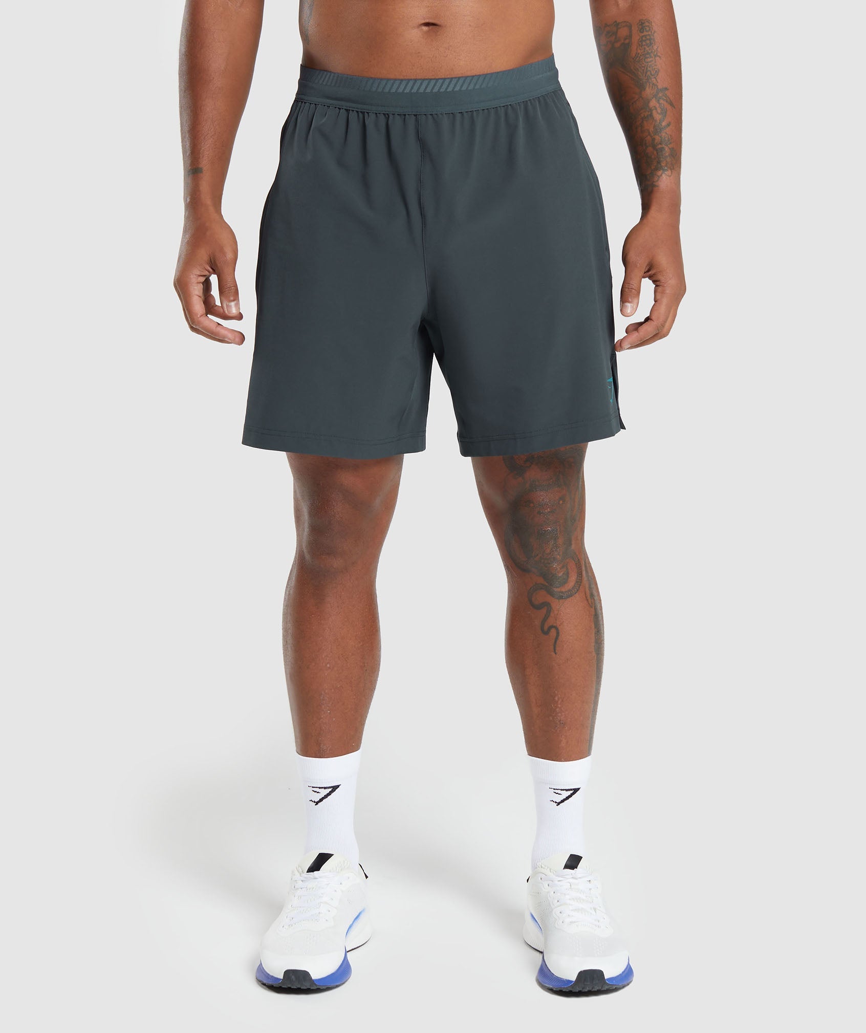 Apex 7" Hybrid Shorts