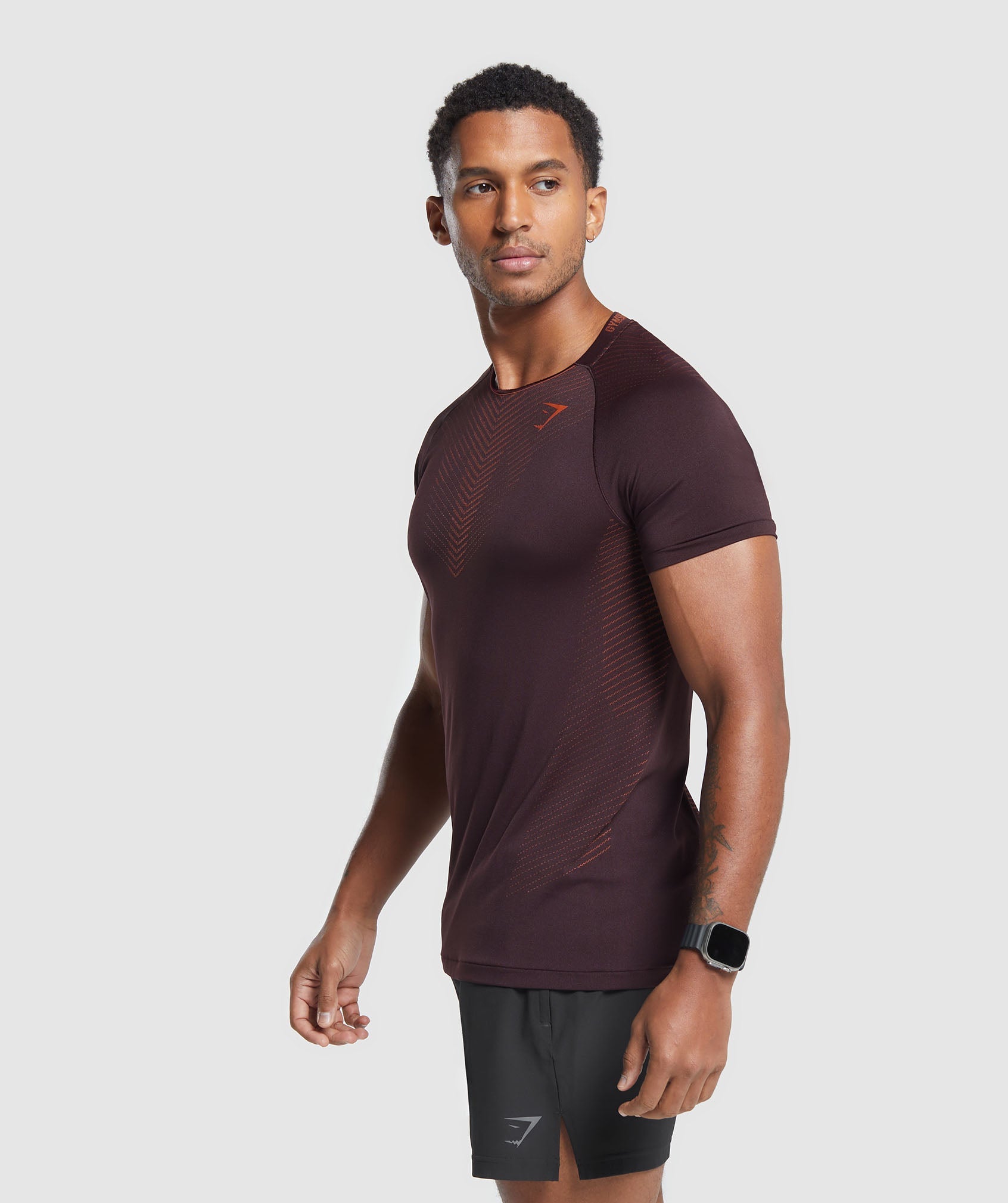 Apex Seamless T-Shirt in Plum Brown/Rust Orange - view 3