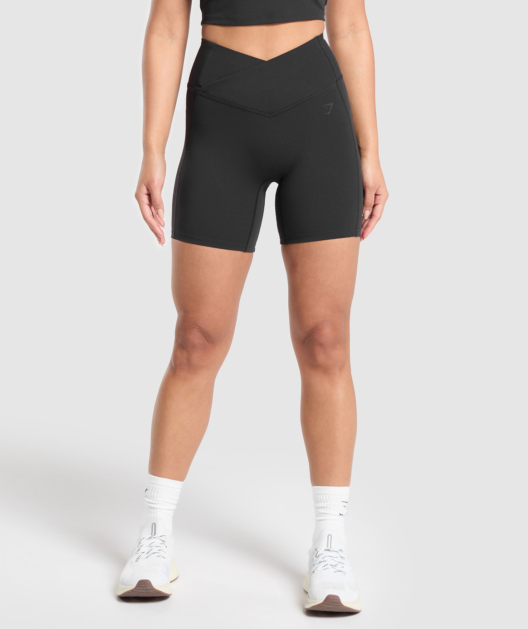 Crossover Shorts in {{variantColor} is out of stock
