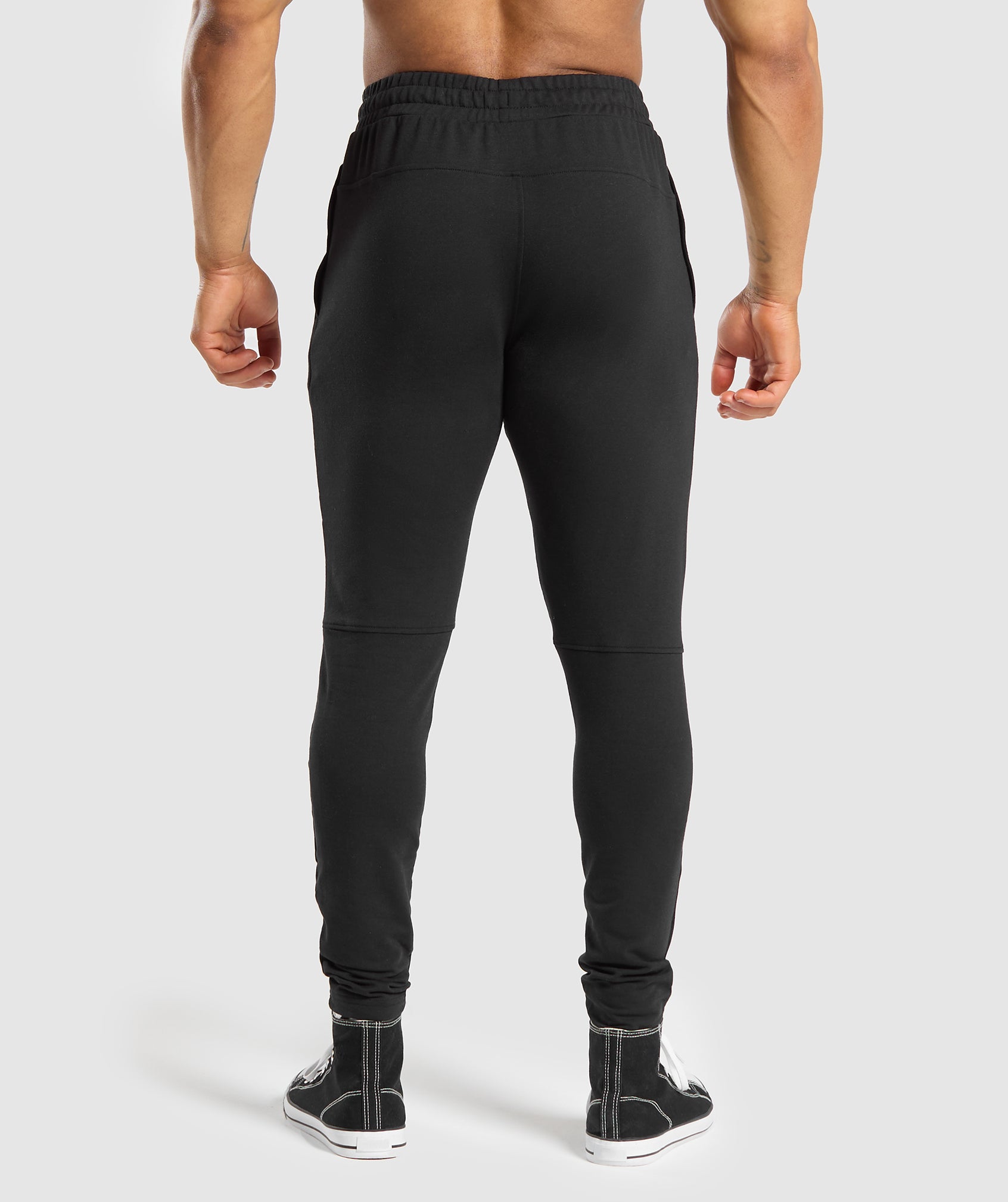 Essential Muscle Joggers