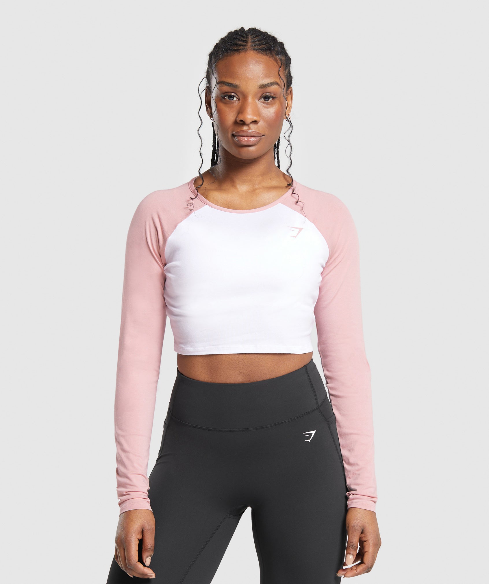 Gymshark Lifting Essential Long Sleeve Crop Top - White/Light Pink ...