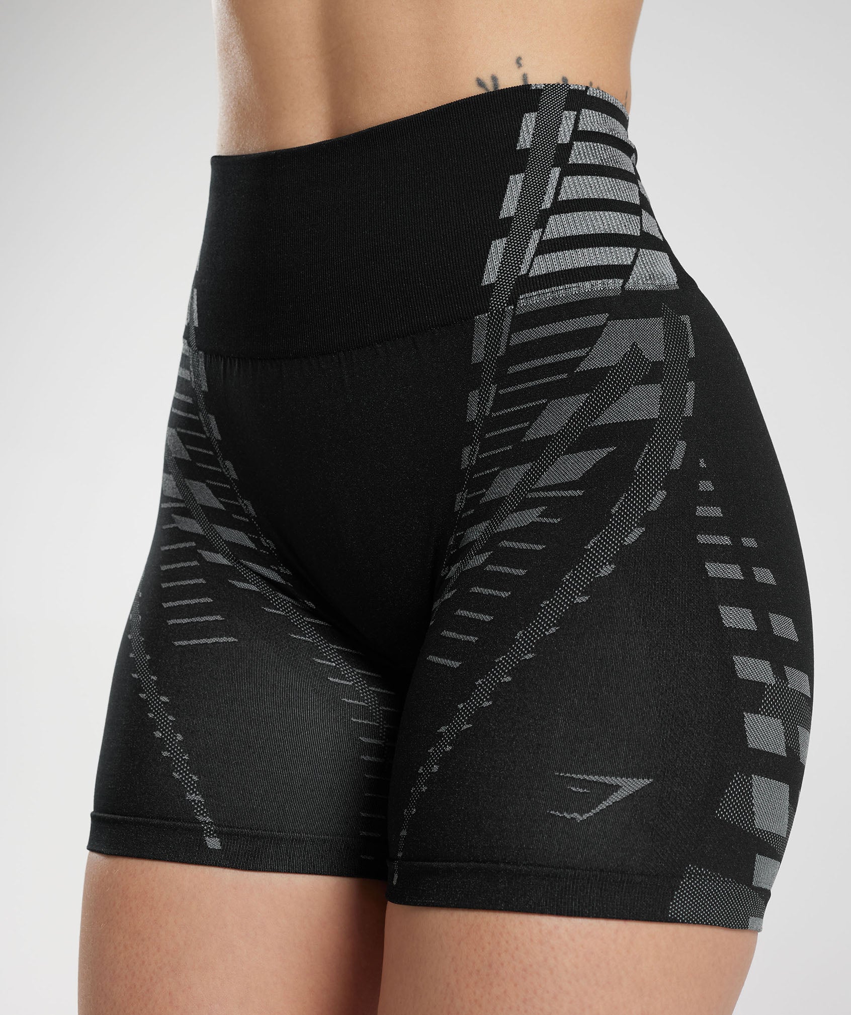 Apex Limit Shorts in Black/Light Grey - view 6