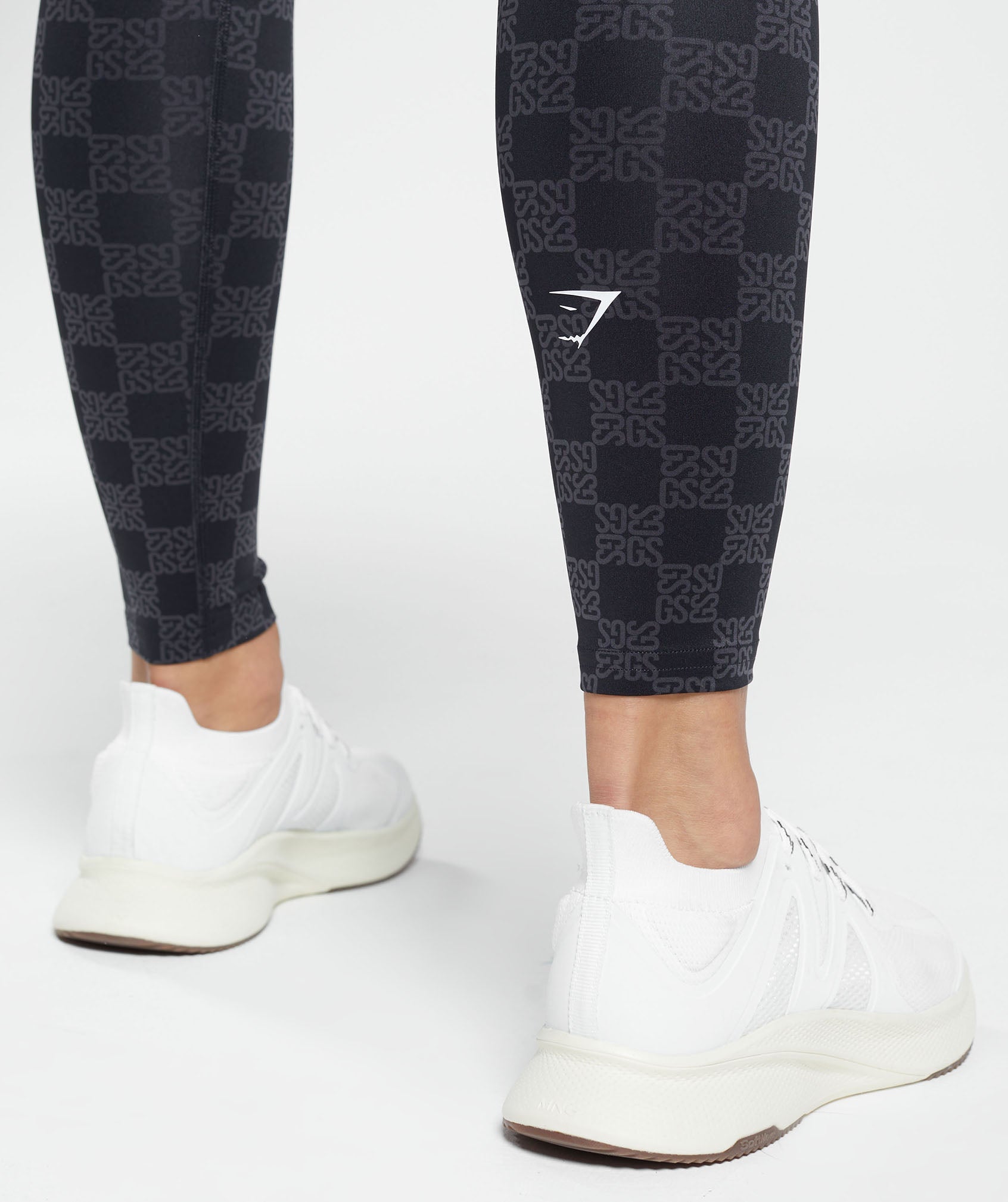 Monogram Leggings in Onyx Grey - view 5