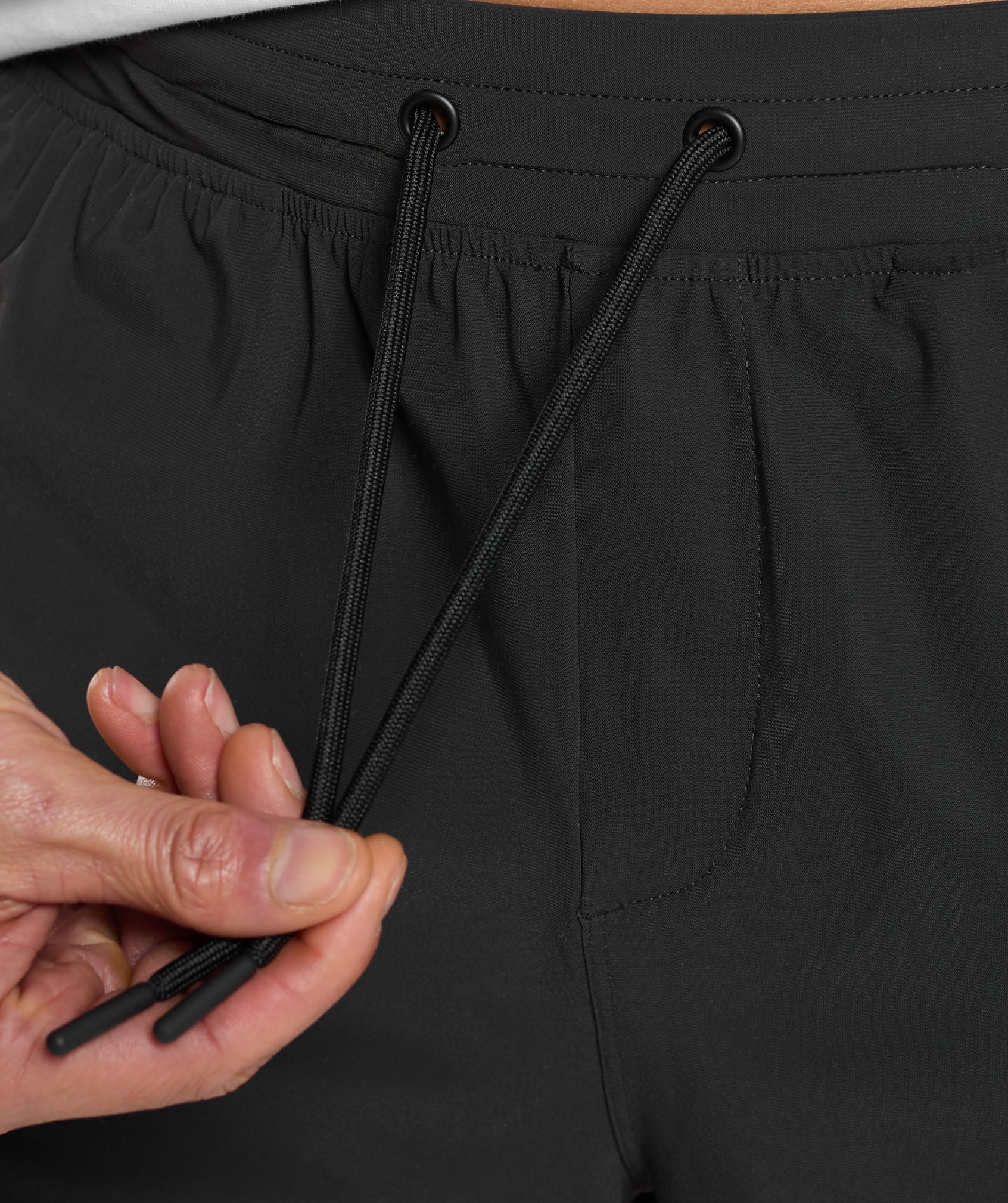 Rest Day 6" Cargo Shorts in Black - view 6