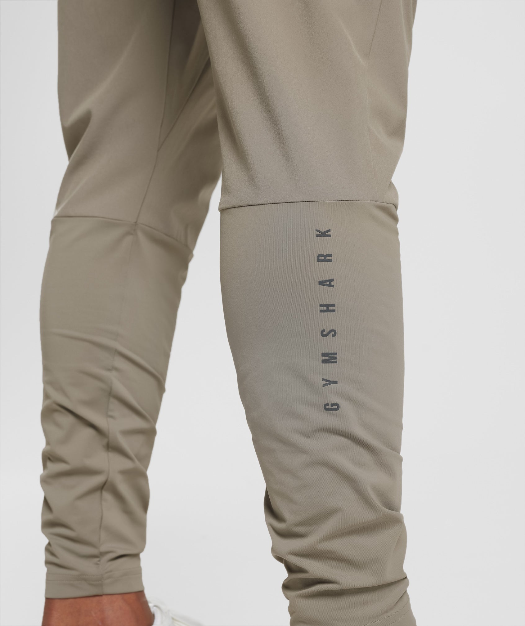 Sport Run Pants in Linen Brown - view 5