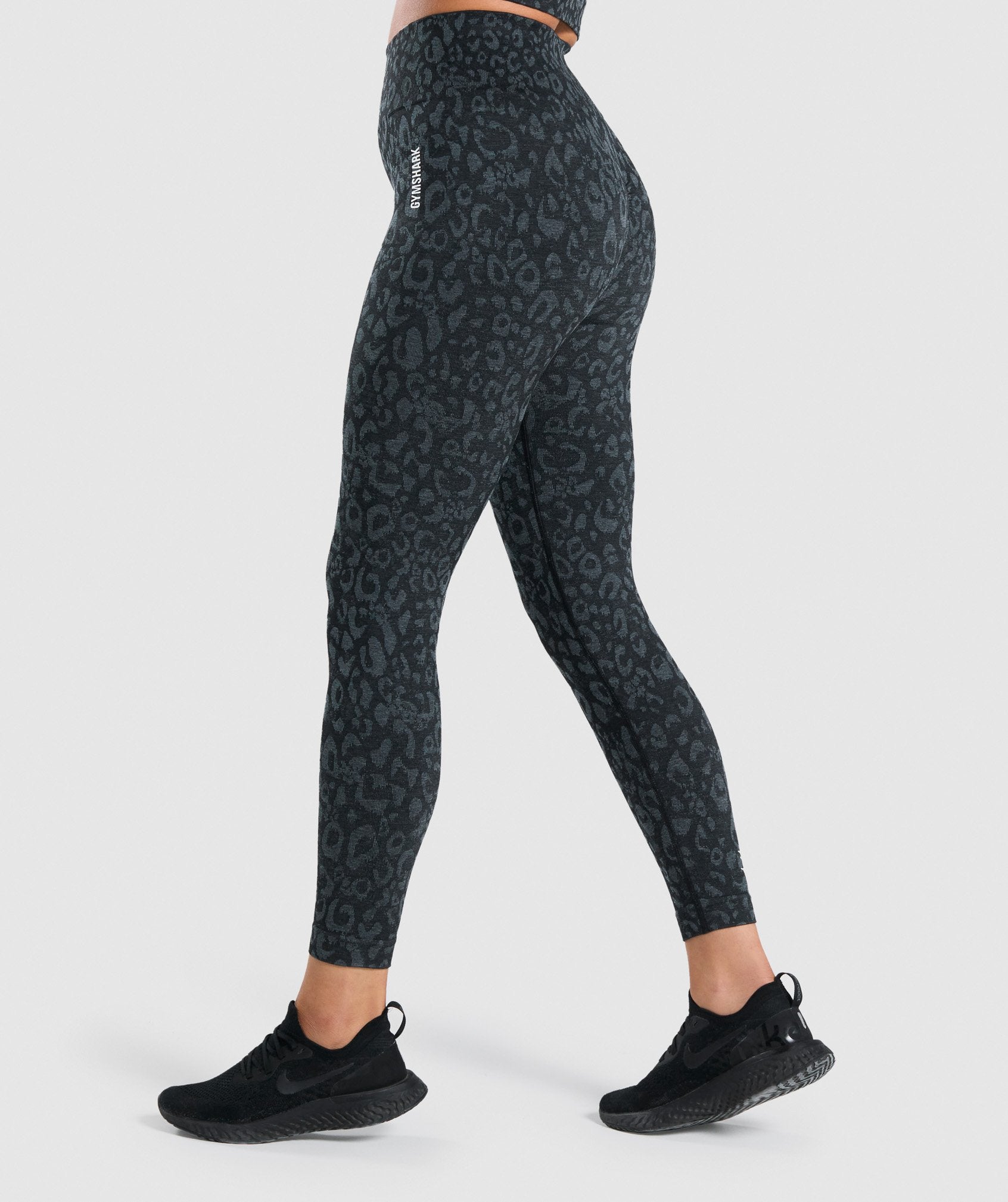 Adapt Animal Seamless Leggings in Black