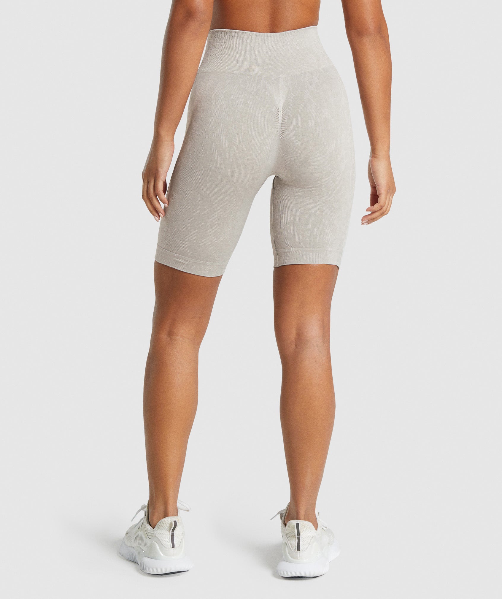 Adapt Animal Seamless Cycling Shorts in Butterfly | Grey - view 5