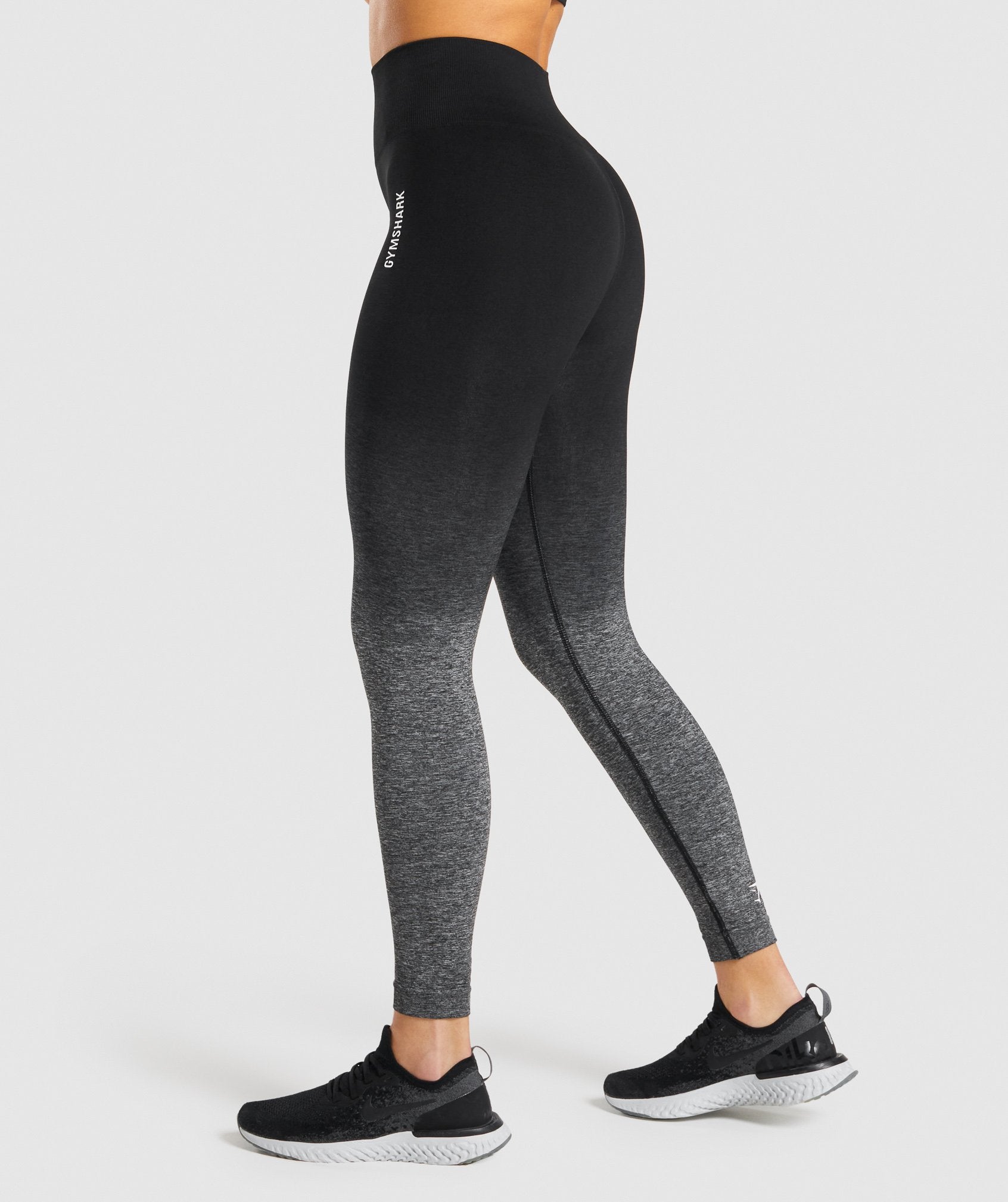 Gymshark Geo Ombre Seamless Cropped Leggings, Black Tones, Medium :  : Fashion