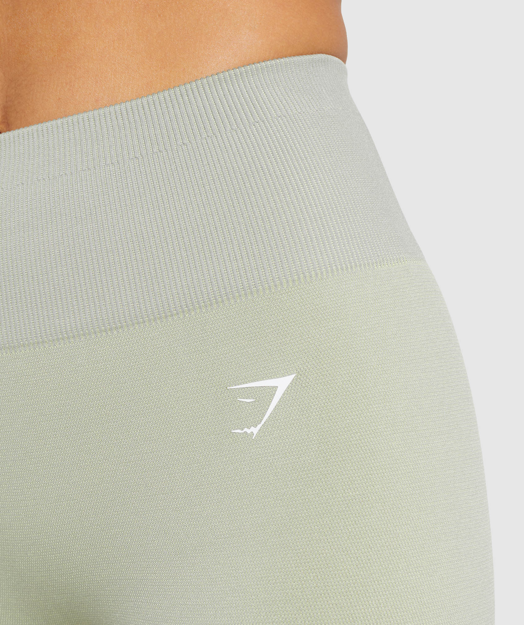 Adapt Ombre Seamless Leggings in Triangle |  Taupe Grey - view 6
