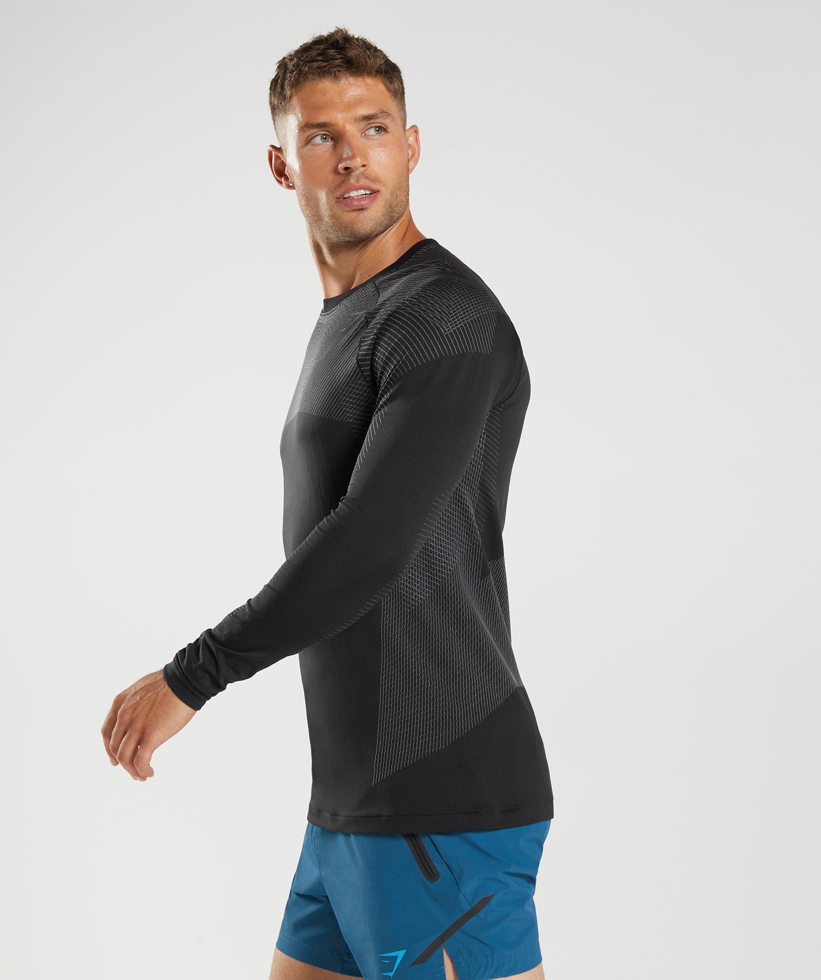 Apex Seamless Long Sleeve T-Shirt in Black/Silhouette Grey - view 3