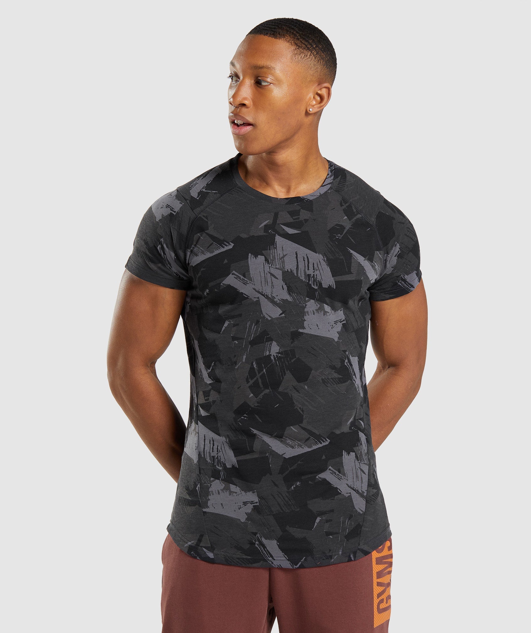 Bold T-Shirt in Grey Print - view 1