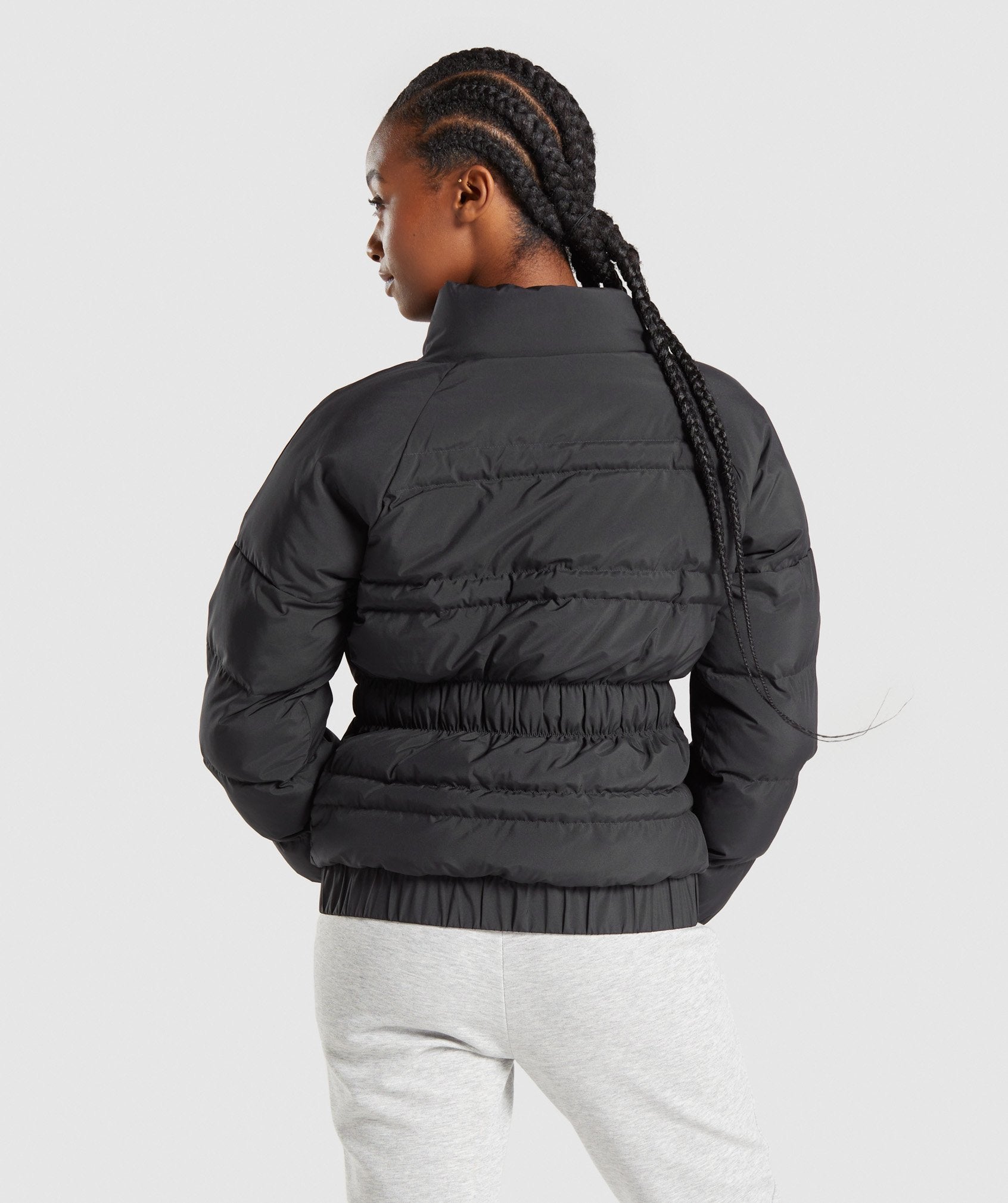 Gymshark Essential Puffer Jacket - Black  Puffer jacket black, Womens gym  hoodies, Puffer jackets