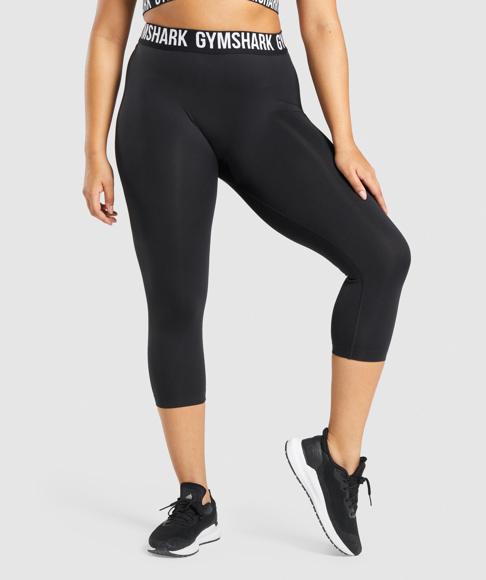 Fit Seamless Cropped Leggings in Black - view 1