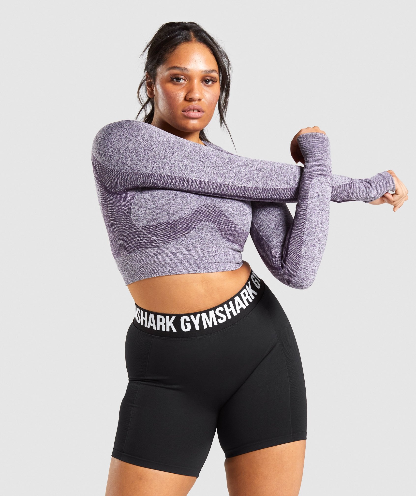 Sporty Outfits – Gymshark Vital Seamless Long Sleeve Crop Top – Purple