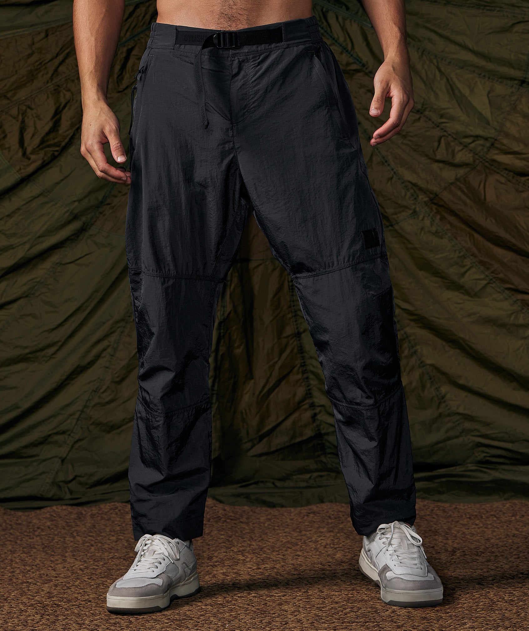 Retake Woven Joggers in Onyx Grey