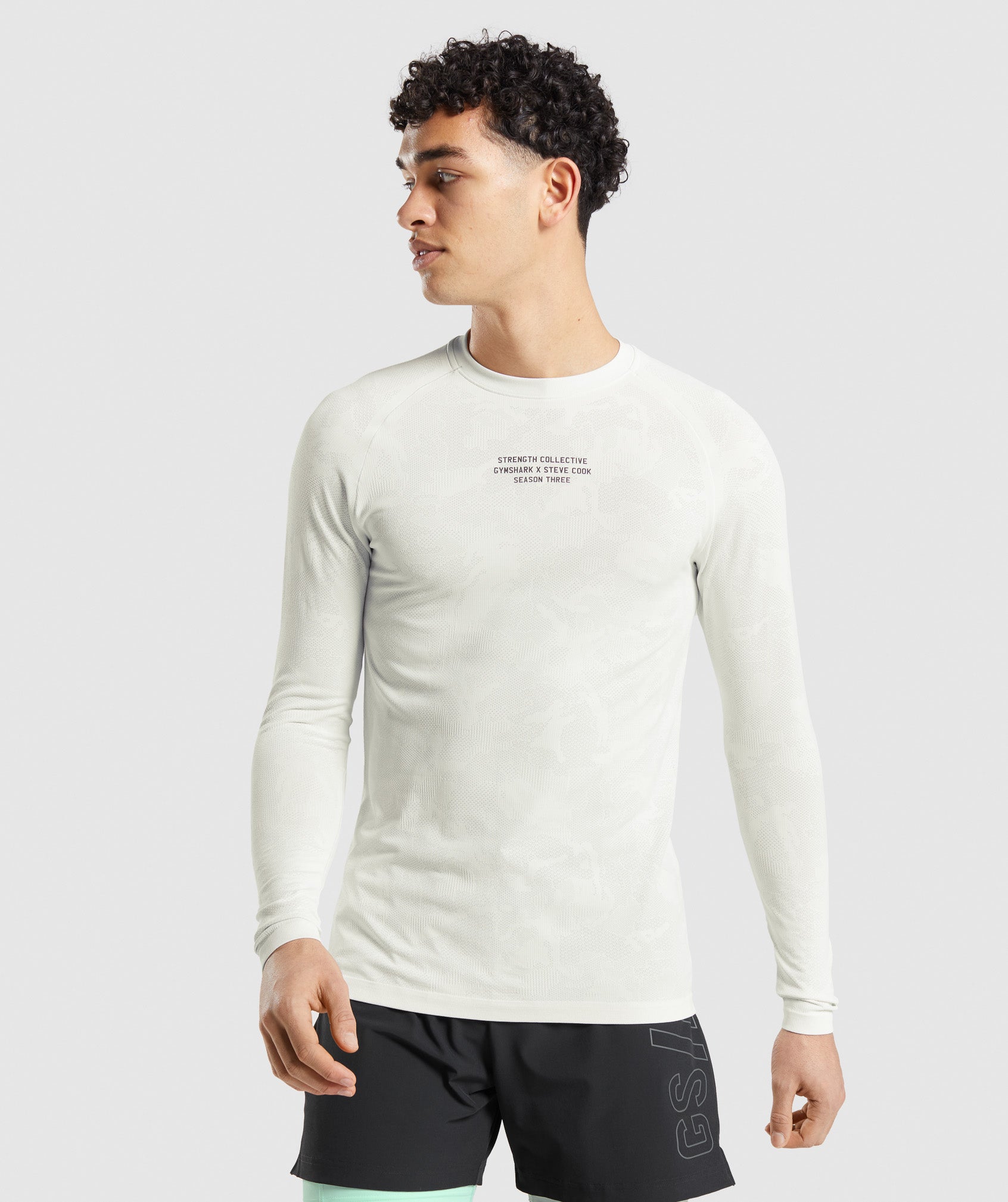 Gymshark//Steve Cook Long Sleeve Seamless T-Shirt in Off White/Light Grey - view 2