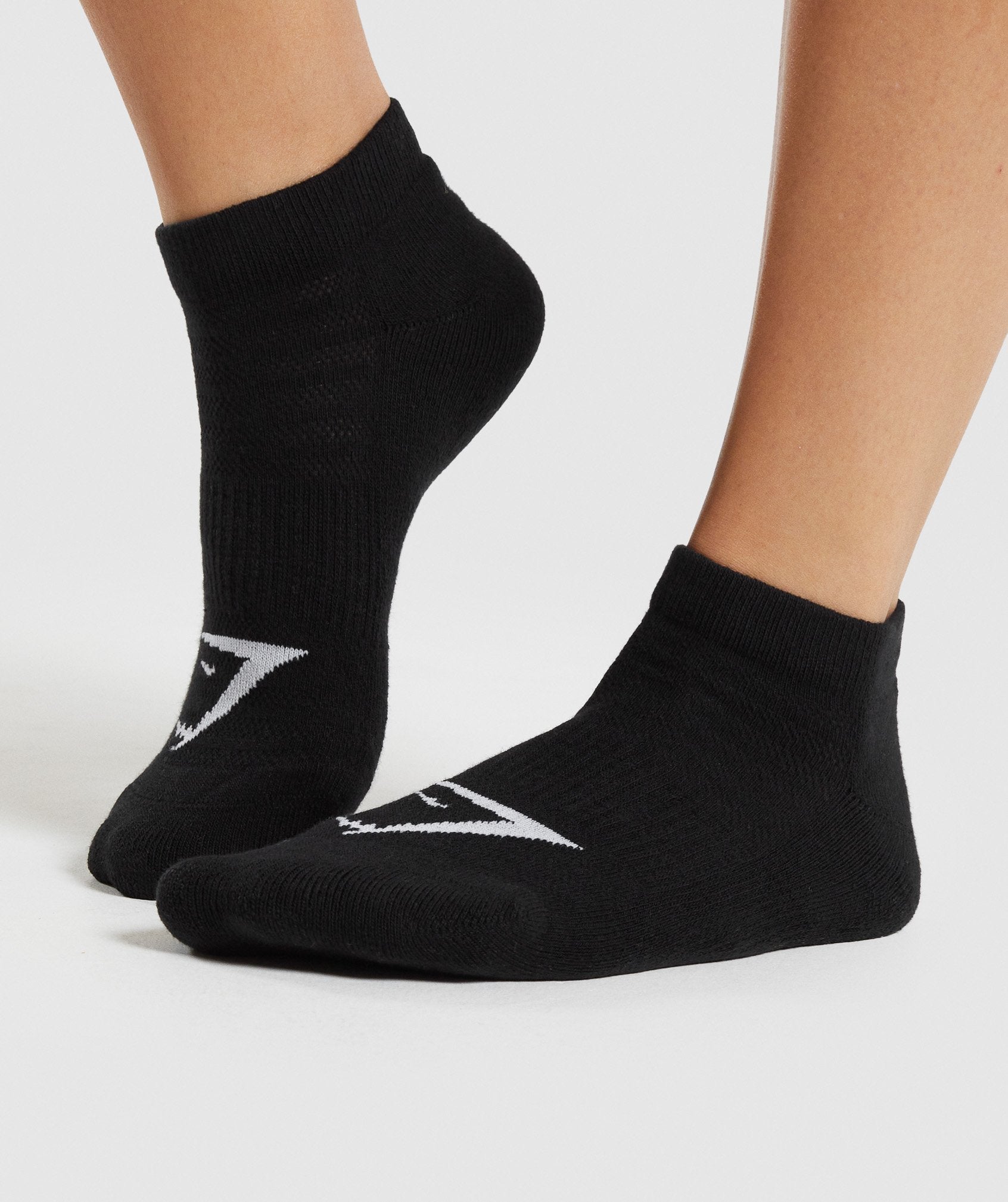 Trainer Socks 3pk in Black - view 2