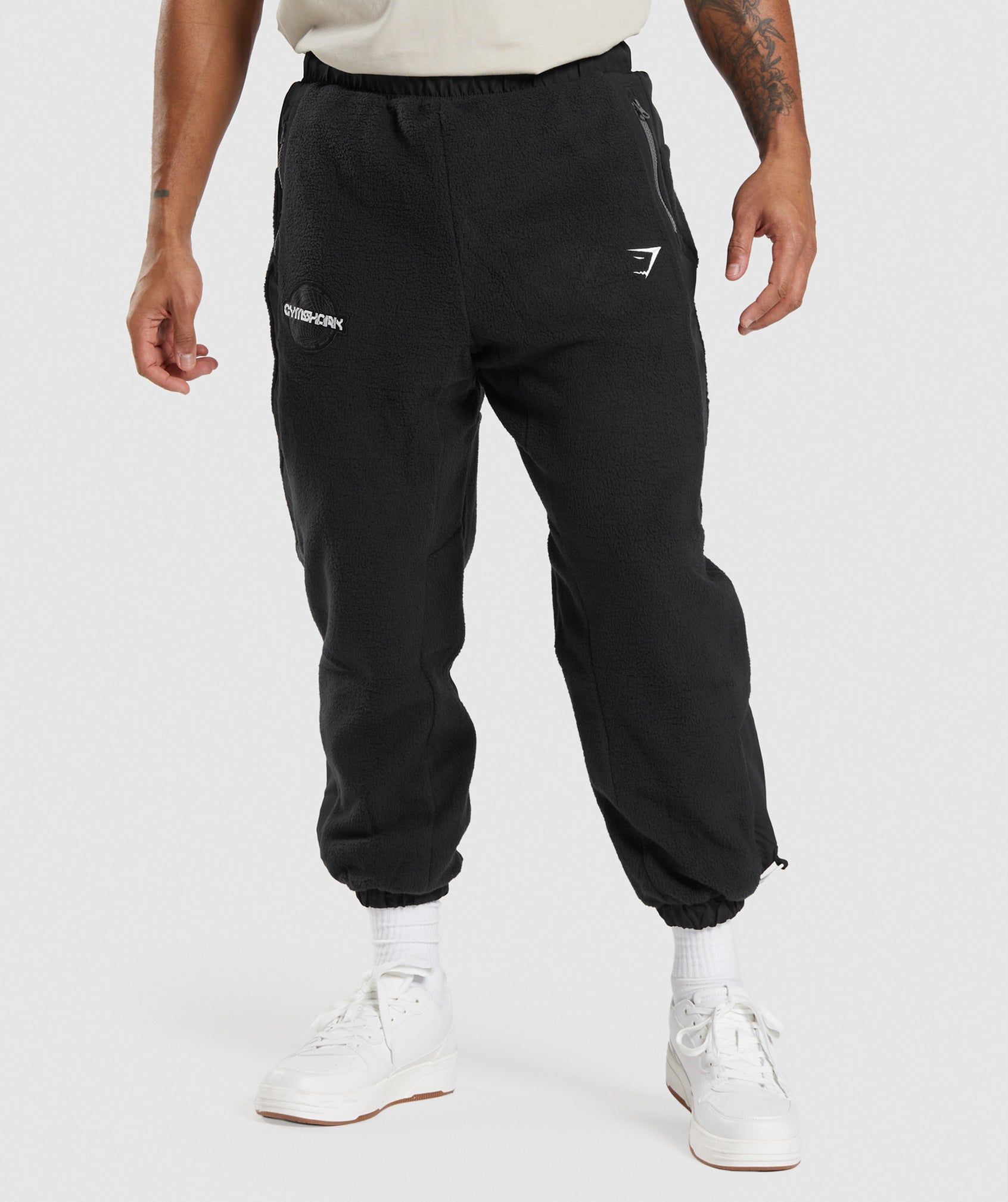 Vibes Joggers in Black