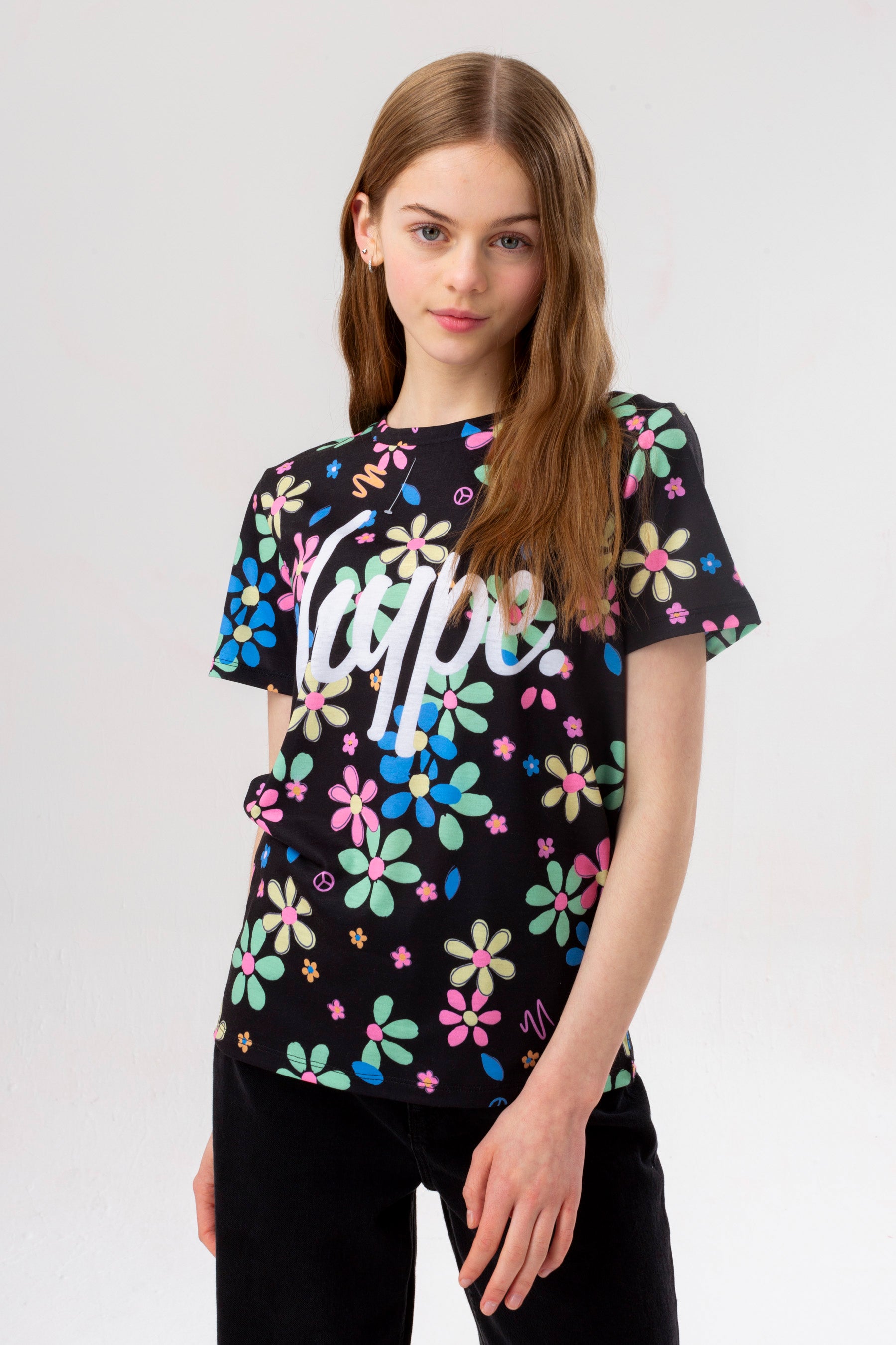 hype girls black daisy script t-shirt