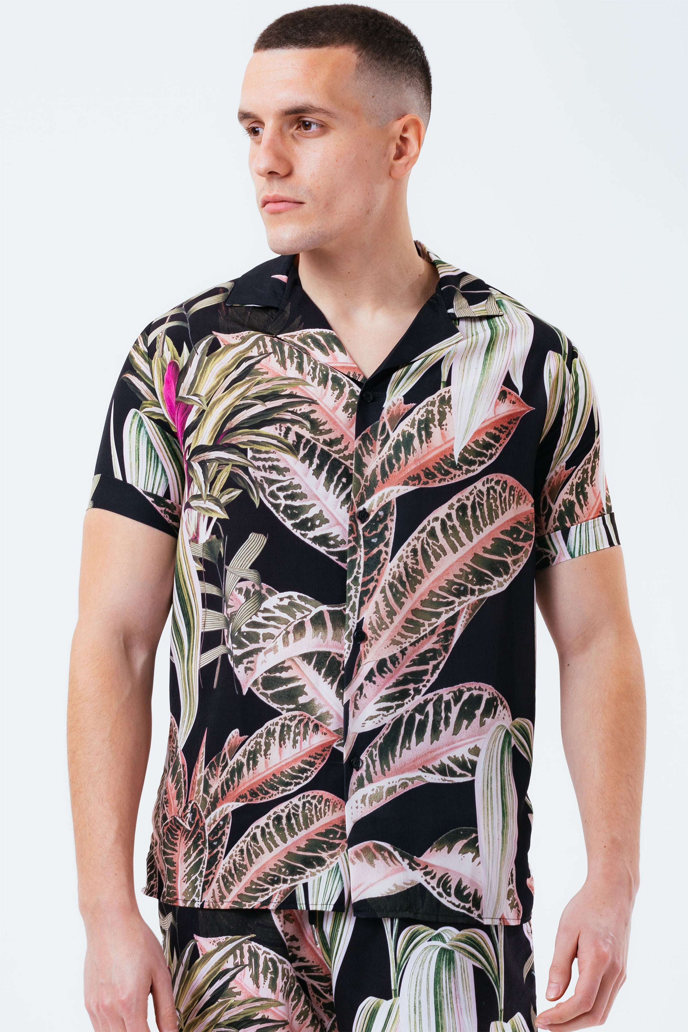 hype pink palm men’s resort shirt