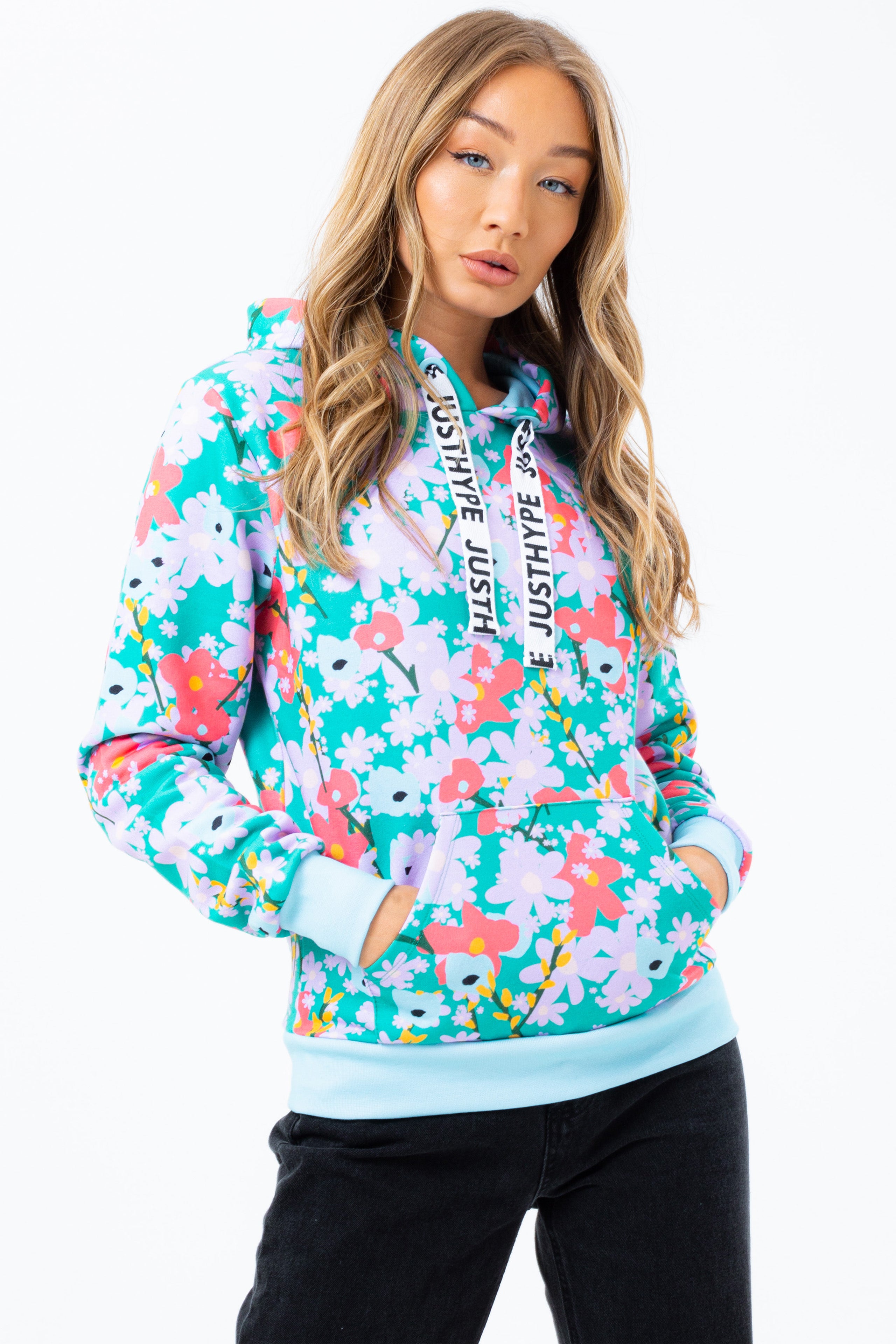 HYPE FLOWER POWER WOMEN'S PULLOVER HOODIE | Hype.