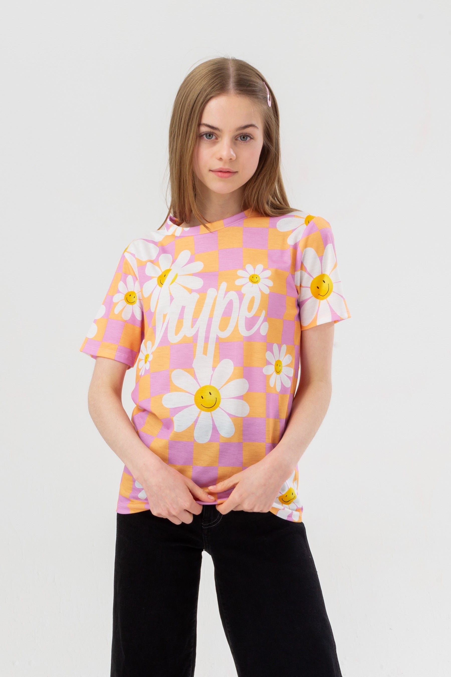hype girls pink smiley daisy script t-shirt