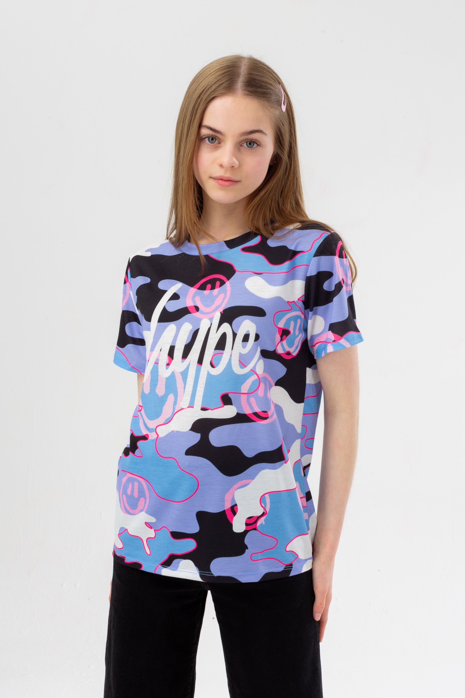 hype girls pink smiley camo script t-shirt