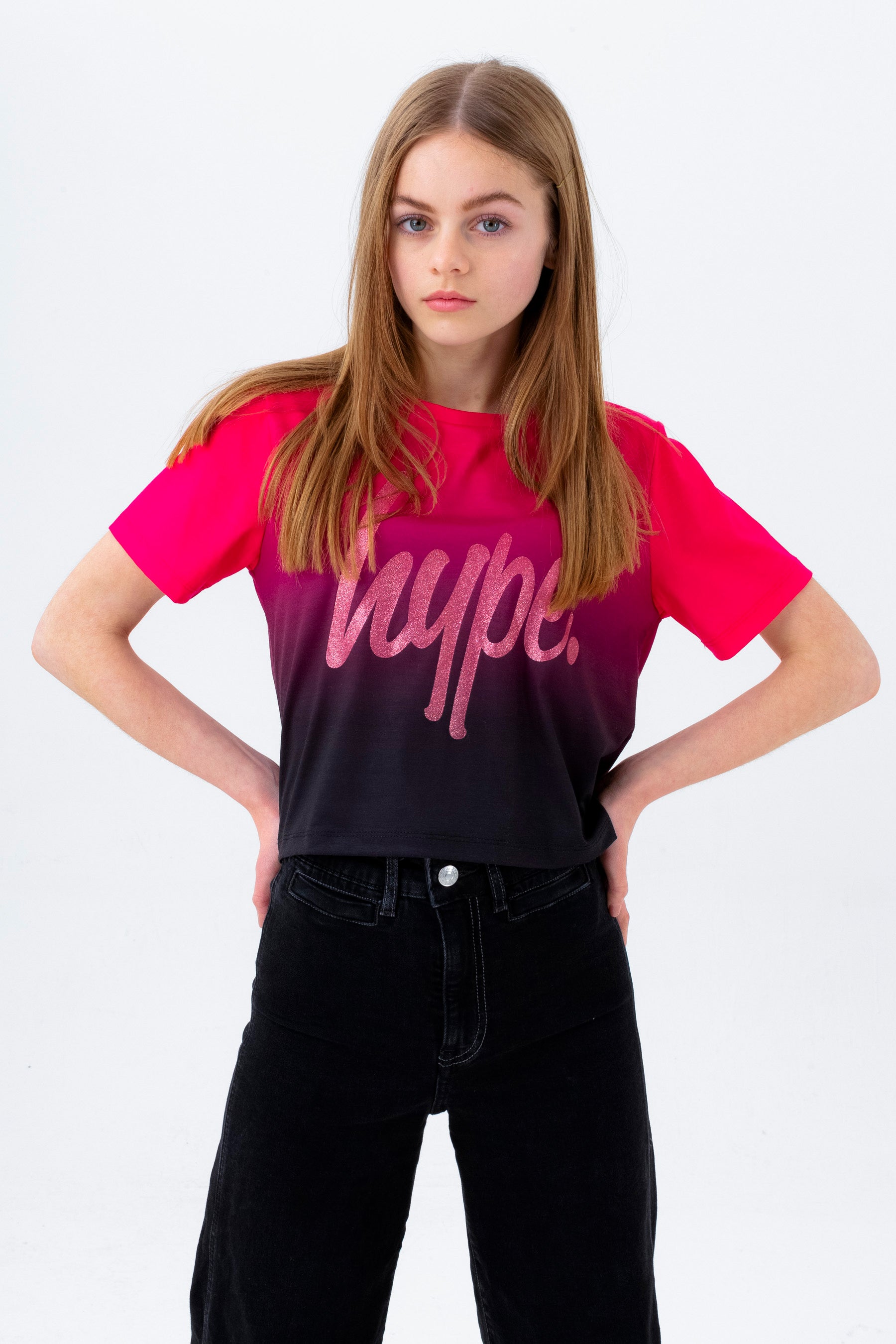 hype girls berry fade script crop t-shirt