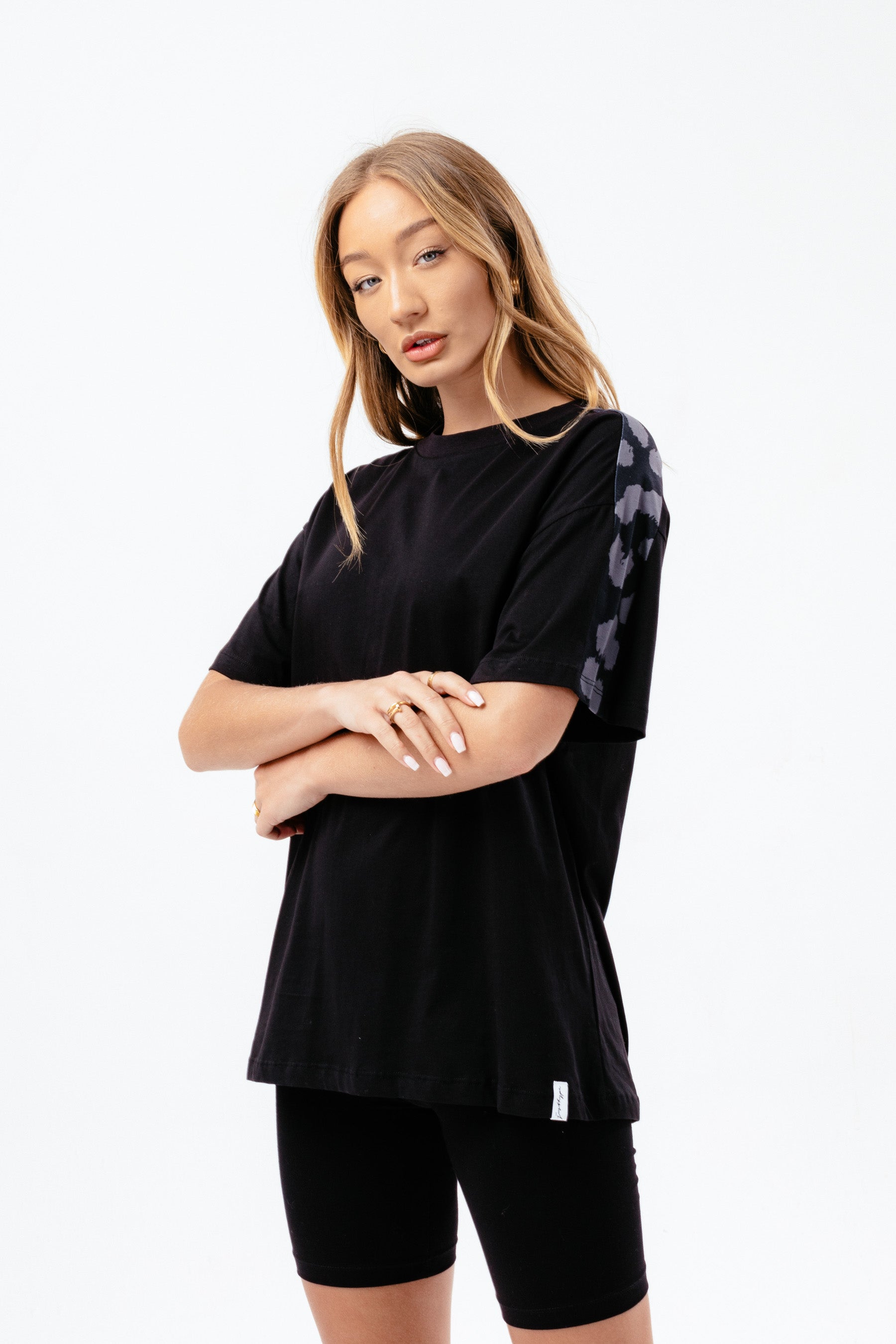 hype womens black leopard label boxy t-shirt