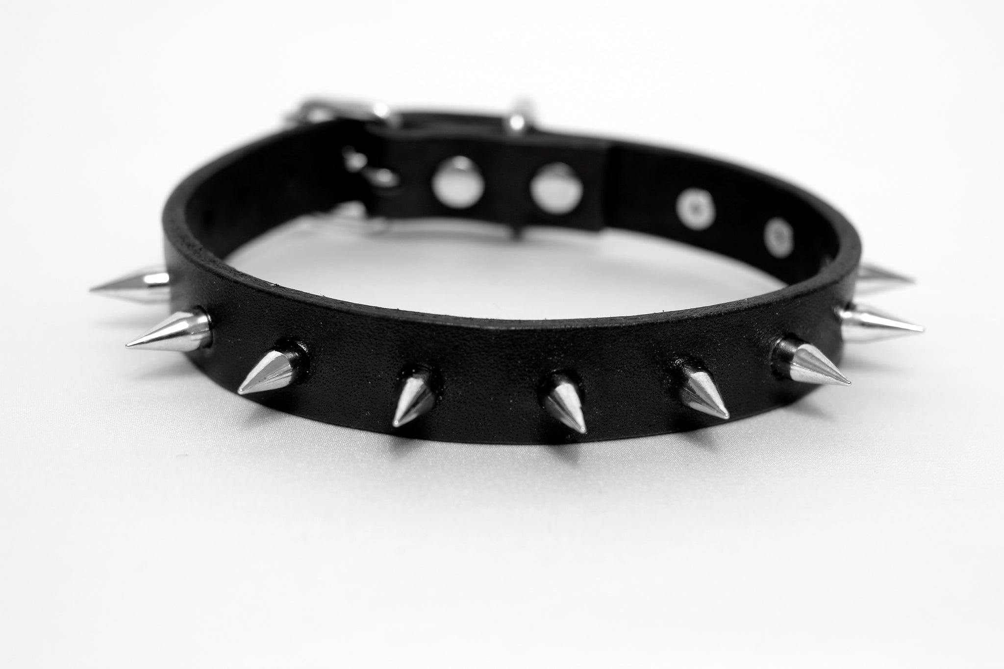 leather spike collar