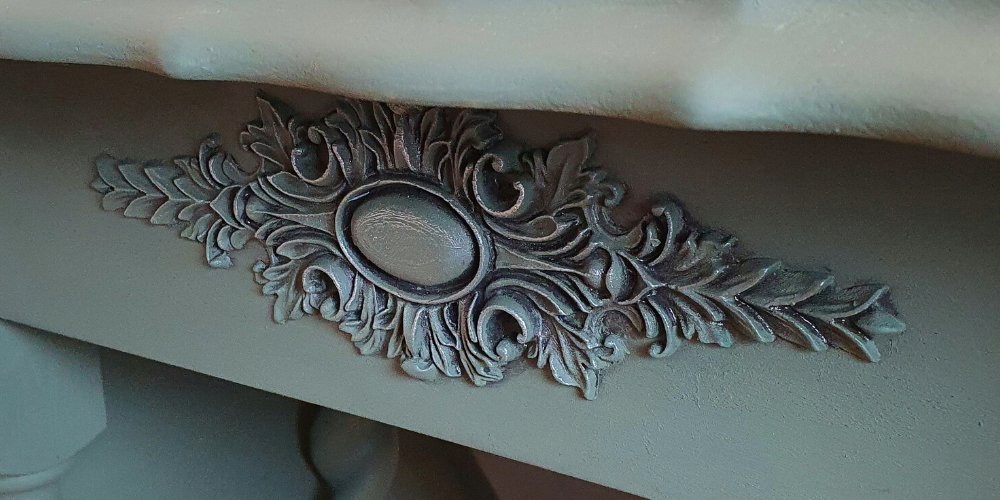WoodUbend moulding used to decorate a table