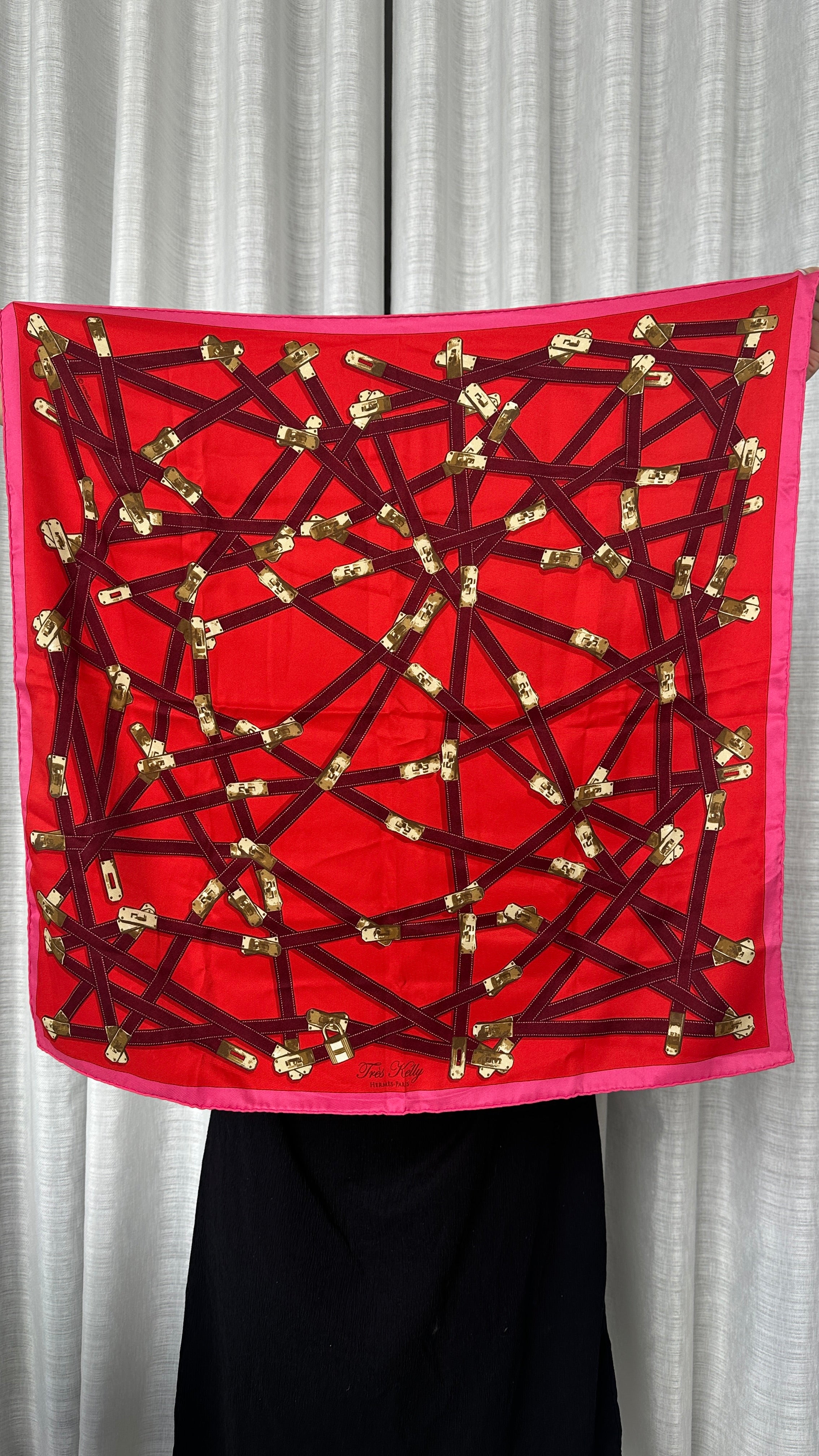 image of HERMÈS SILK PRINTED SCARF