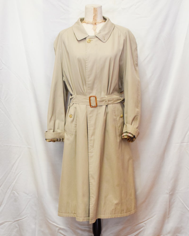 Camel Burberry Trench Coat - with belt and checkered linning