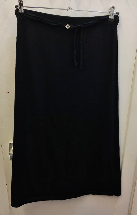 East Long Black Pencil Skirt 100% Merino Wool Size 12