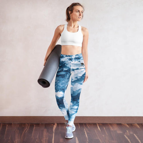 chill-out-tie-dye-women-s-yoga-leggings-women-s-leggings-blue-with-yoga mat