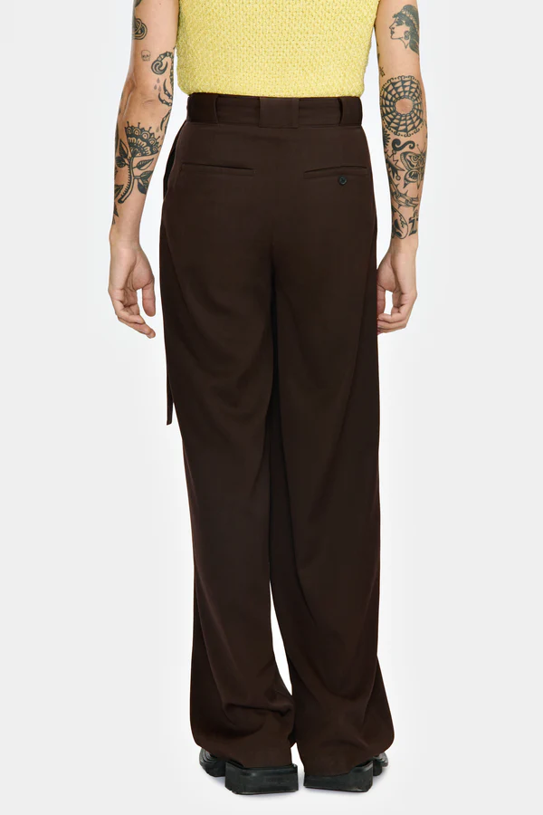 Shop Louis Gabriel Nouchi Unisex With Box Pleats And Belt Large Trousers In 027 Expresso