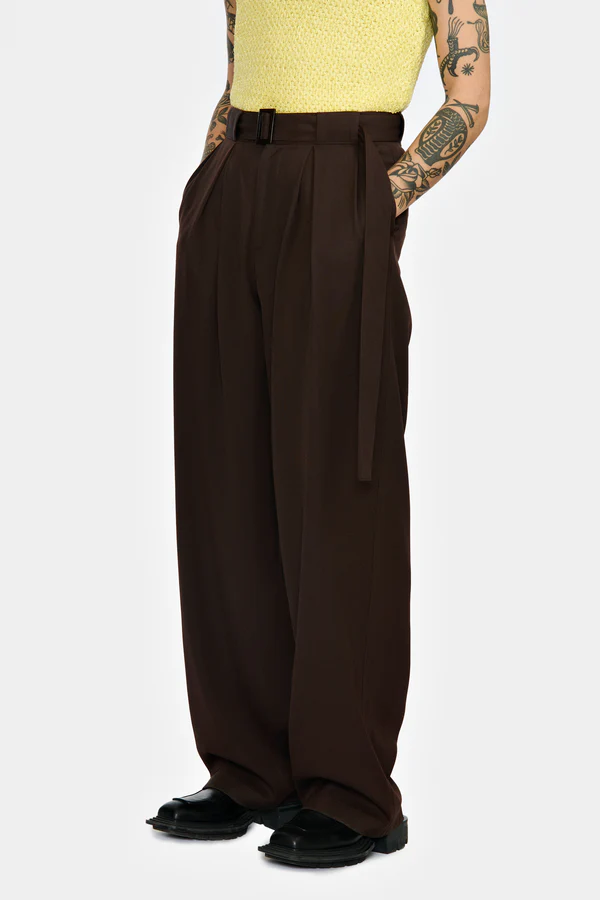 Shop Louis Gabriel Nouchi Unisex With Box Pleats And Belt Large Trousers In 027 Expresso