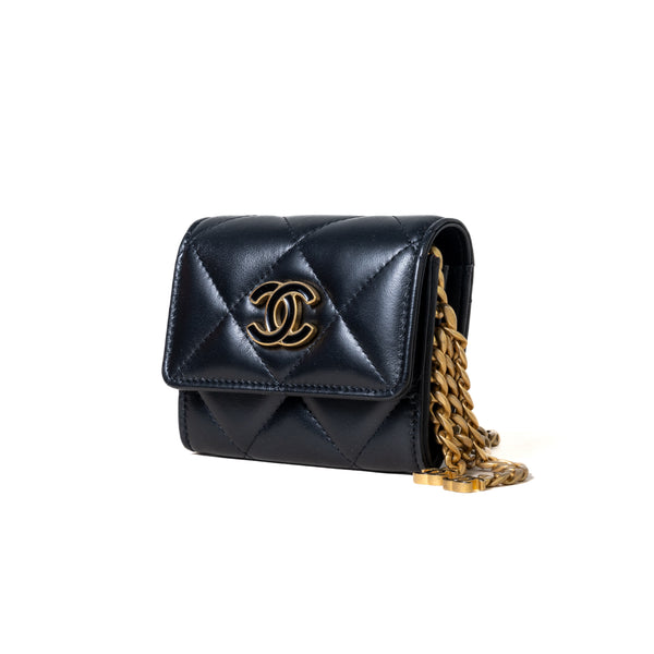 Chanel Small Box with Chain Patent Leather Clutch Black - NOBLEMARS