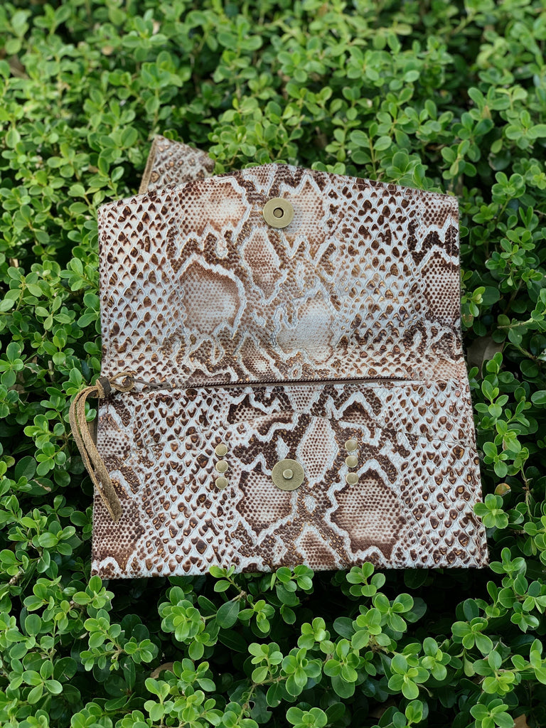 Keep it Gypsy Women's Flora Leopard Print Cowhide Wallet