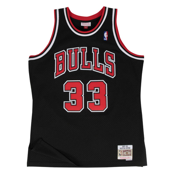 Men's Mitchell & Ness Toni Kukoc Red Chicago Bulls Hardwood Classics  1997-98 Lunar New Year Swingman Jersey