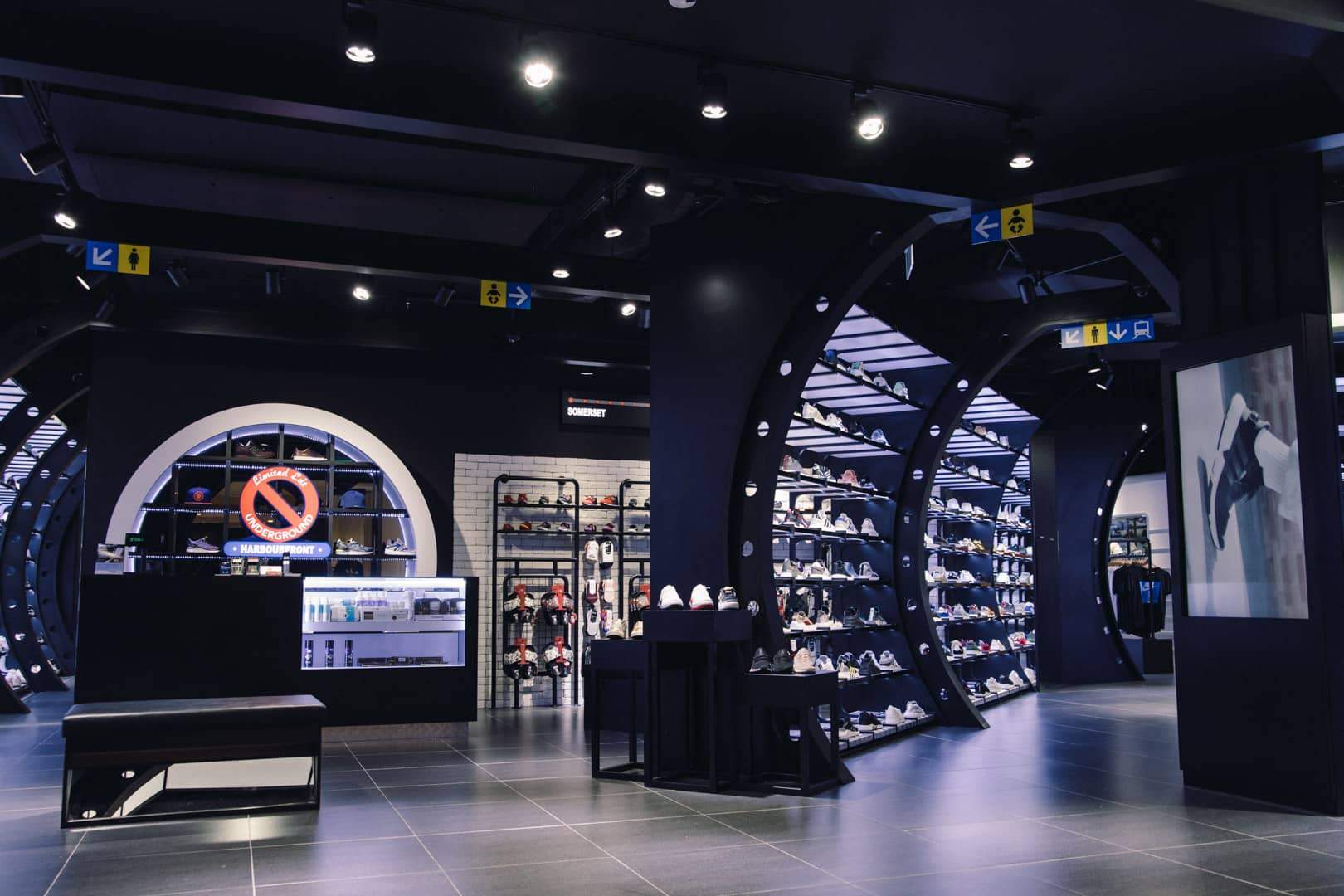 vivo nike shop