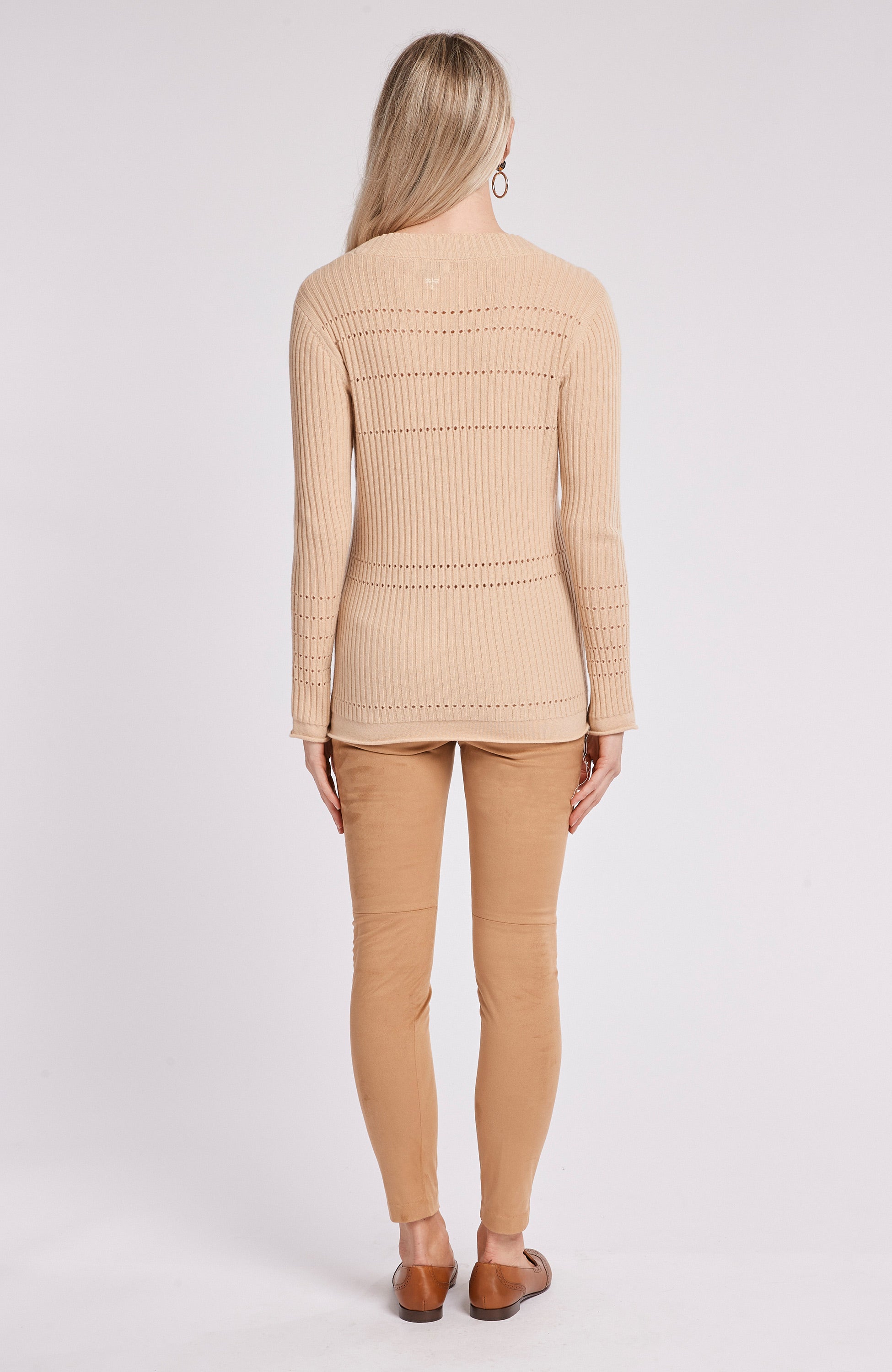 CASHMERE POINTELLE CREWNECK SWEATER - LATTE