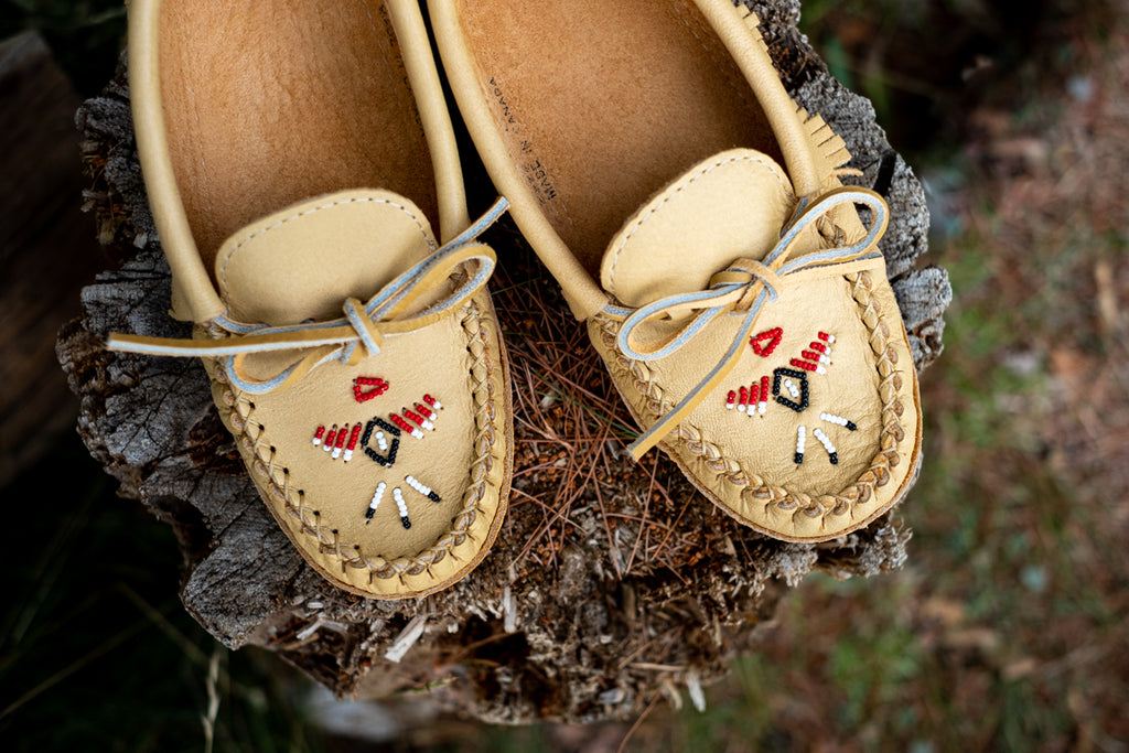 Thunderbird beaded women's moccasins by Laurentian Chief