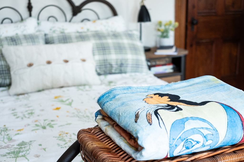 Thrown Blanket for bedroom Maxine Noel Plus Cozy Native Art