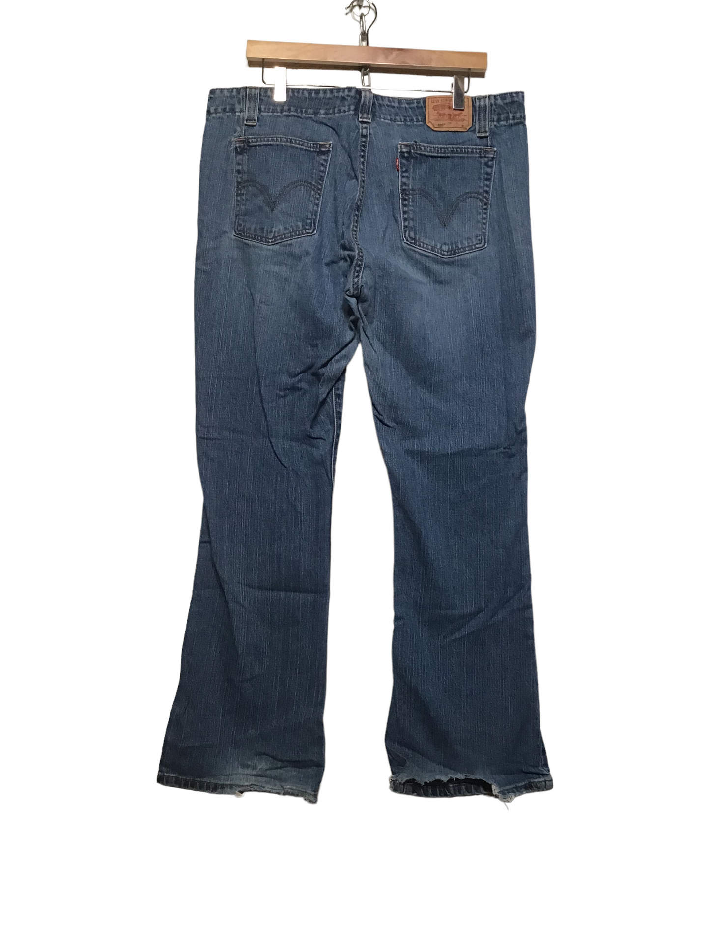 Levi 525 Jeans (38X32) – Loft 68 Vintage