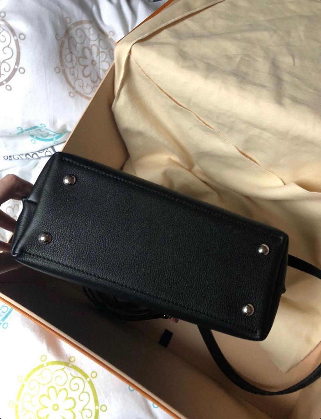 LOUIS VUITTON BOETIE WALLET ON CHAIN, Luxury, Bags & Wallets on Carousell